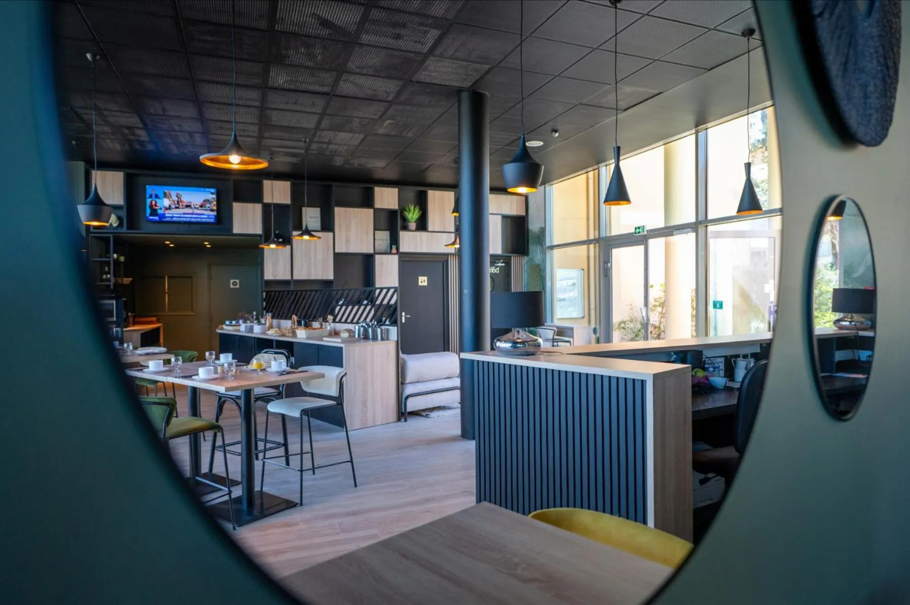 Lobby or reception in Nemea Appart Hotel Green Side Biot Sophia Antipolis