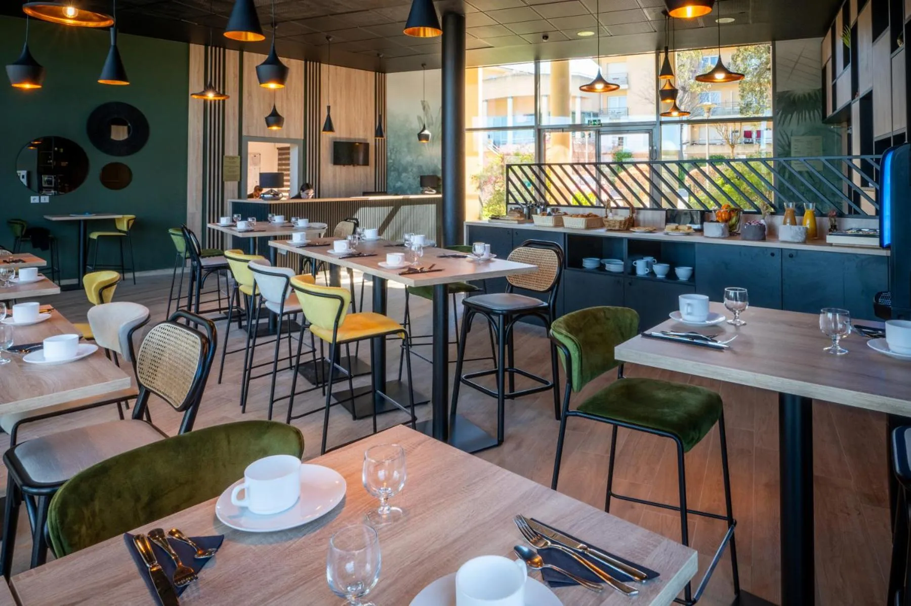 Lobby or reception in Nemea Appart Hotel Green Side Biot Sophia Antipolis