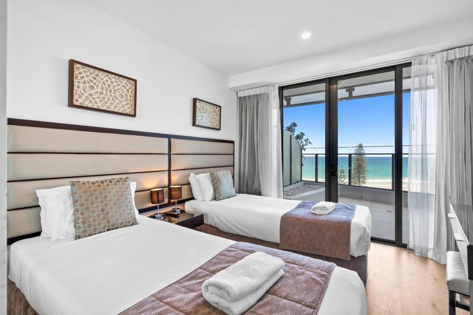 Bedroom, Bed in Soul on the Esplanade - HR Surfers Paradise
