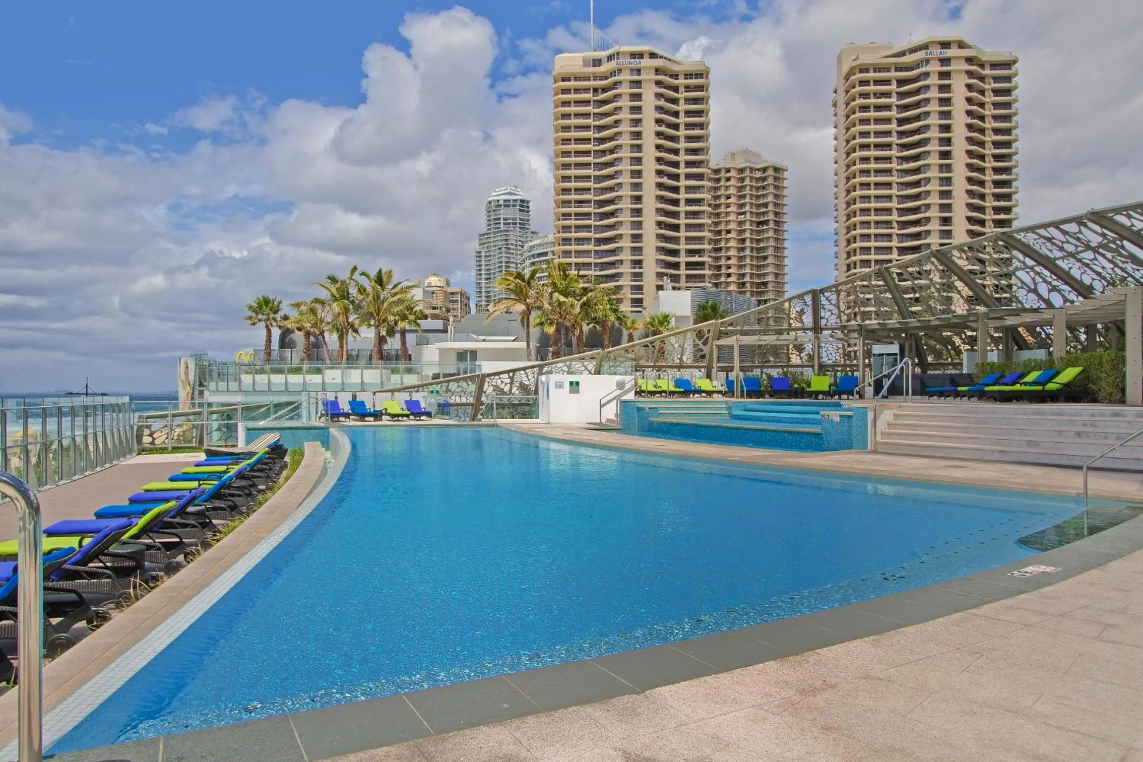 Sea view in Soul on the Esplanade - HR Surfers Paradise