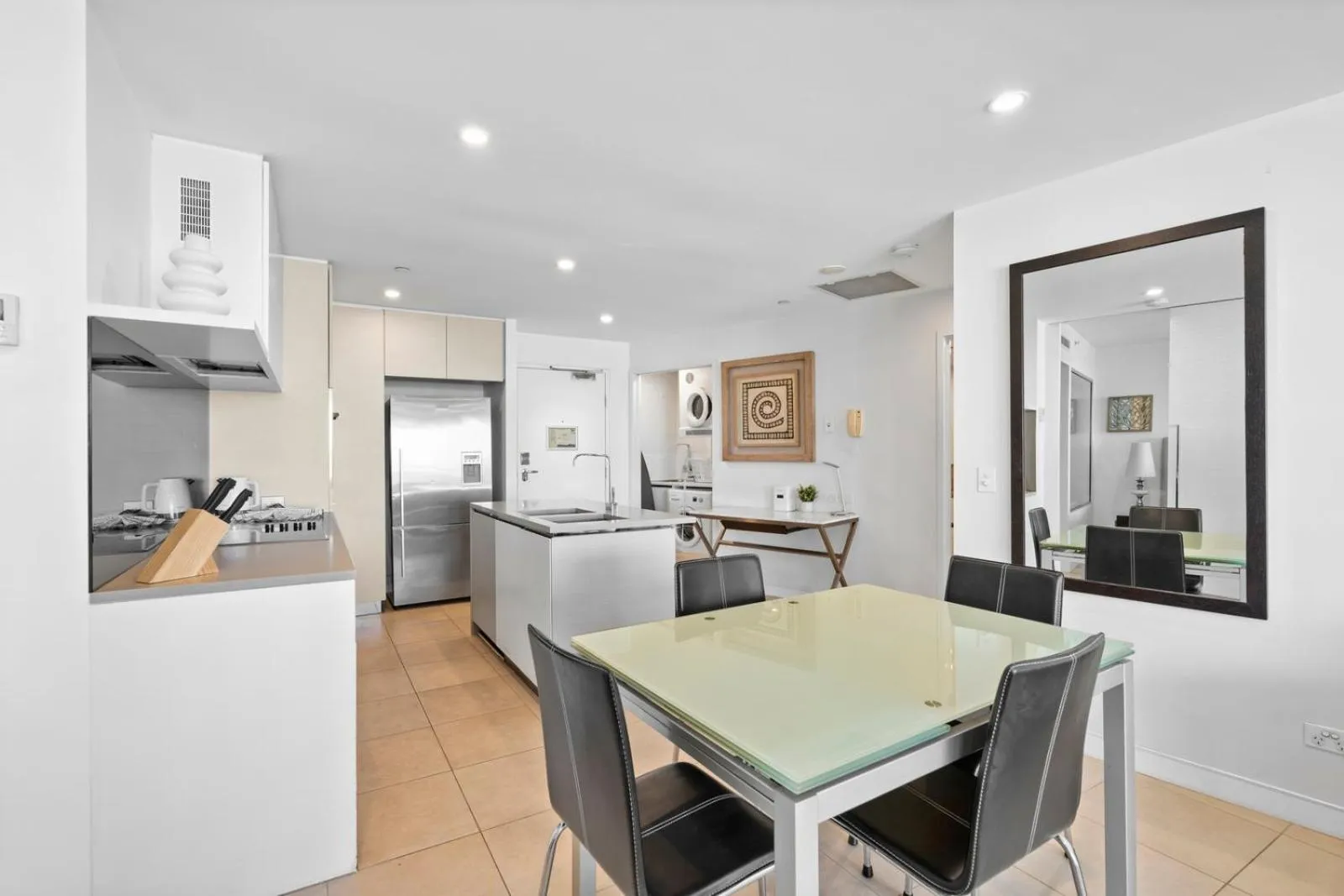 Kitchen or kitchenette in Soul on the Esplanade - HR Surfers Paradise