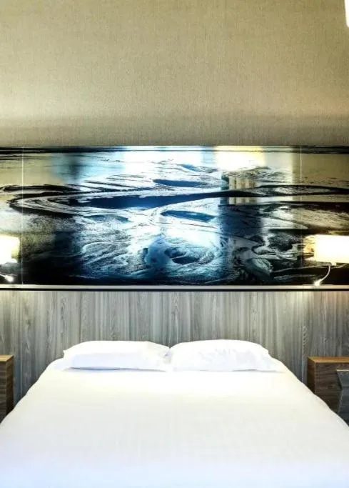 Bedroom, Bed in La Mère Poulard