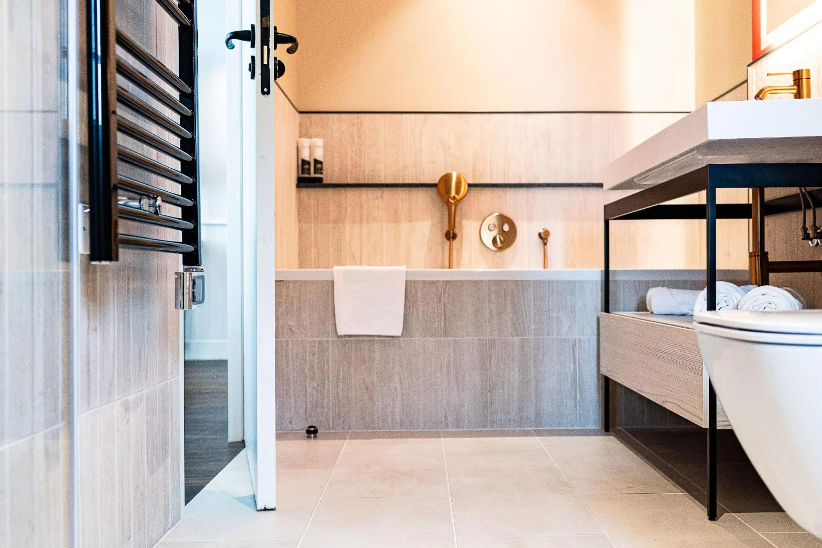 Bathroom in La Mère Poulard