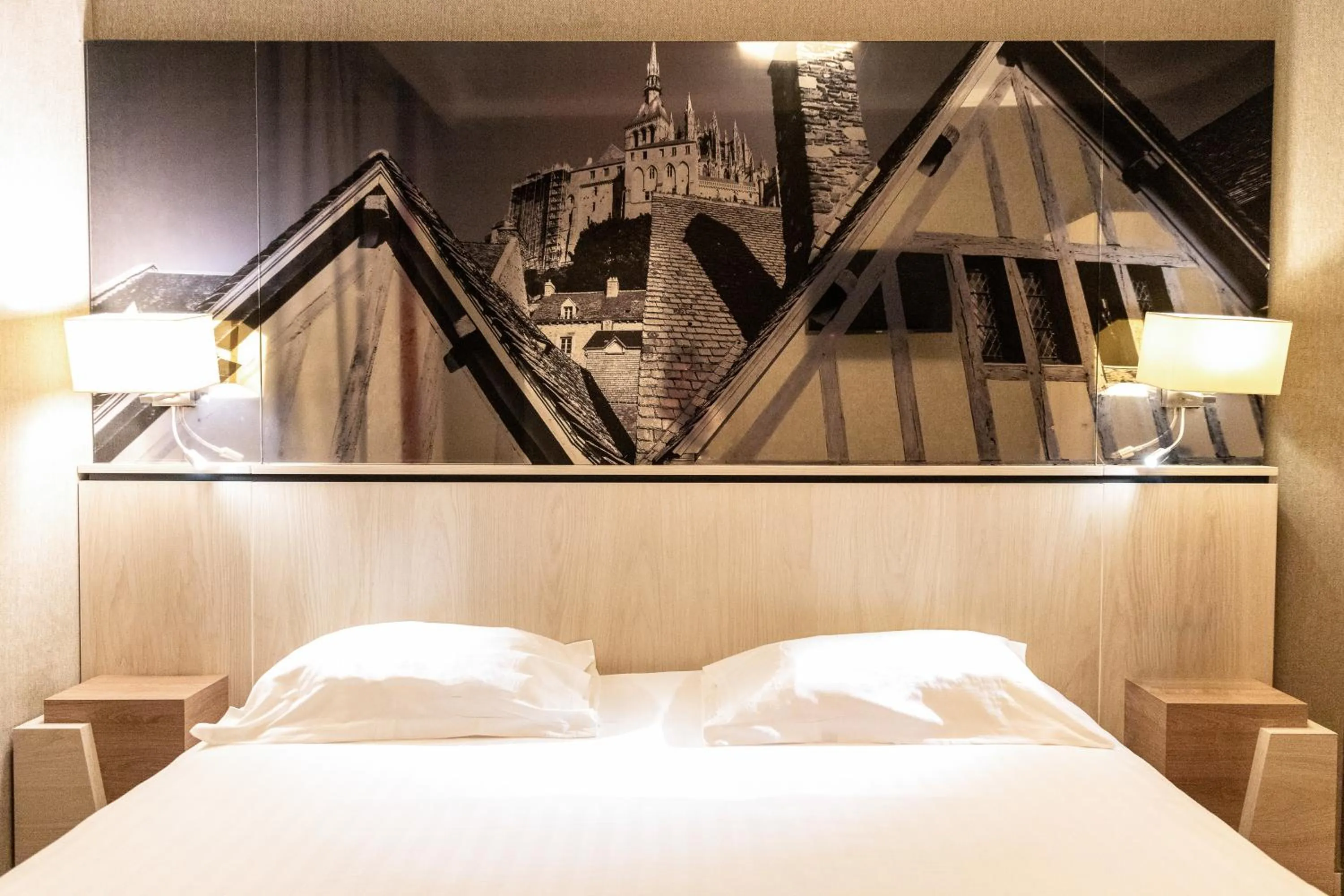 Bedroom, Bed in Les Terrasses Poulard