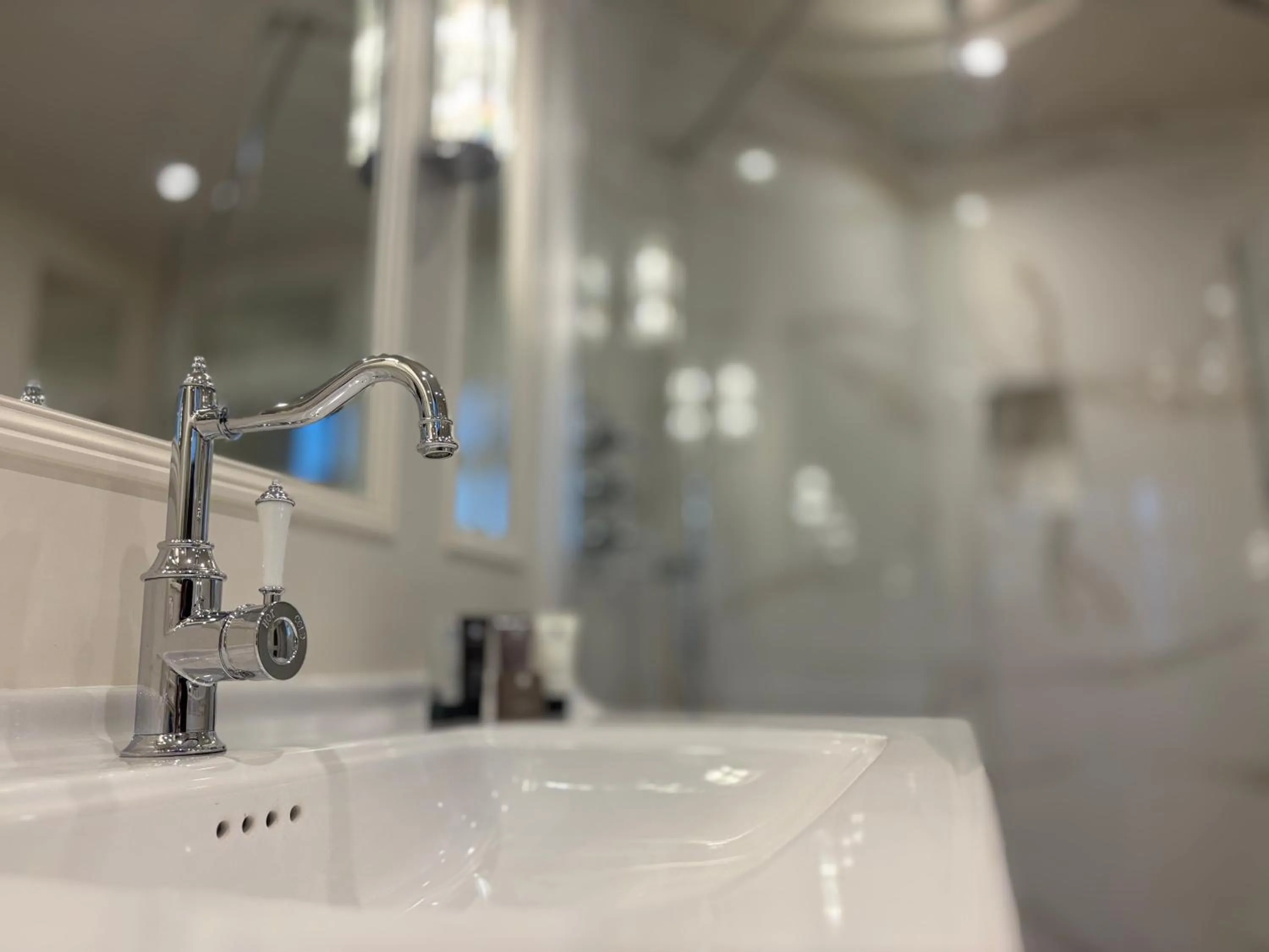 Bathroom in Manor House Hotel