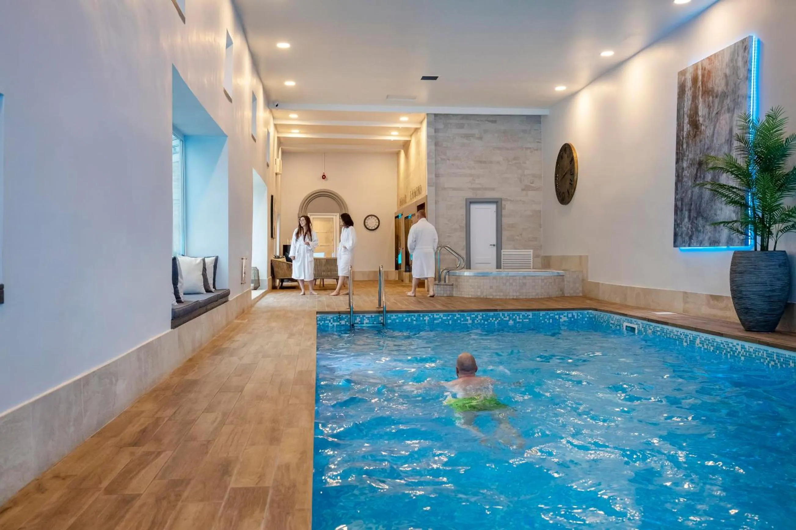 Hot Tub in Manor House Hotel