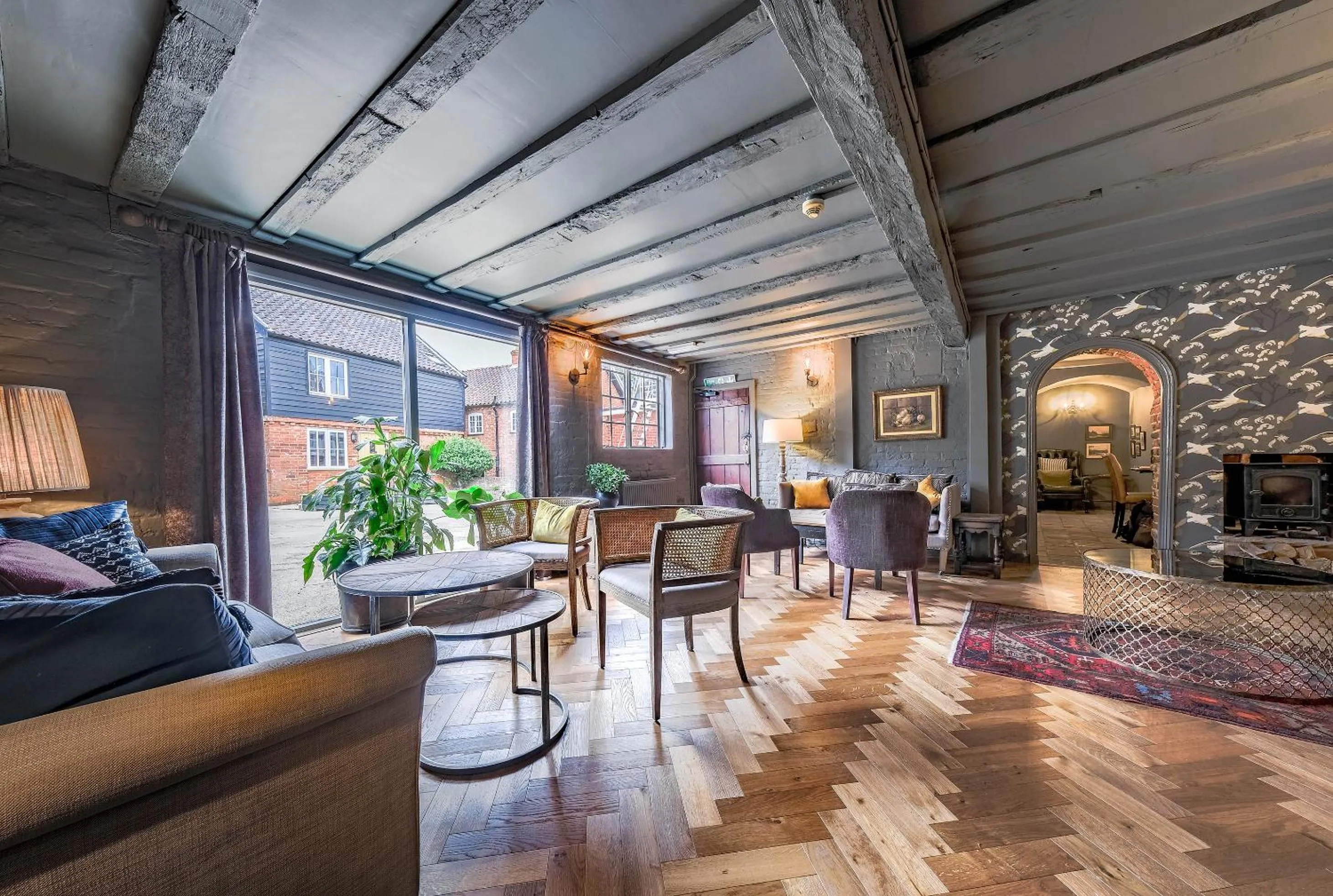 Restaurant/places to eat in The Westleton Crown