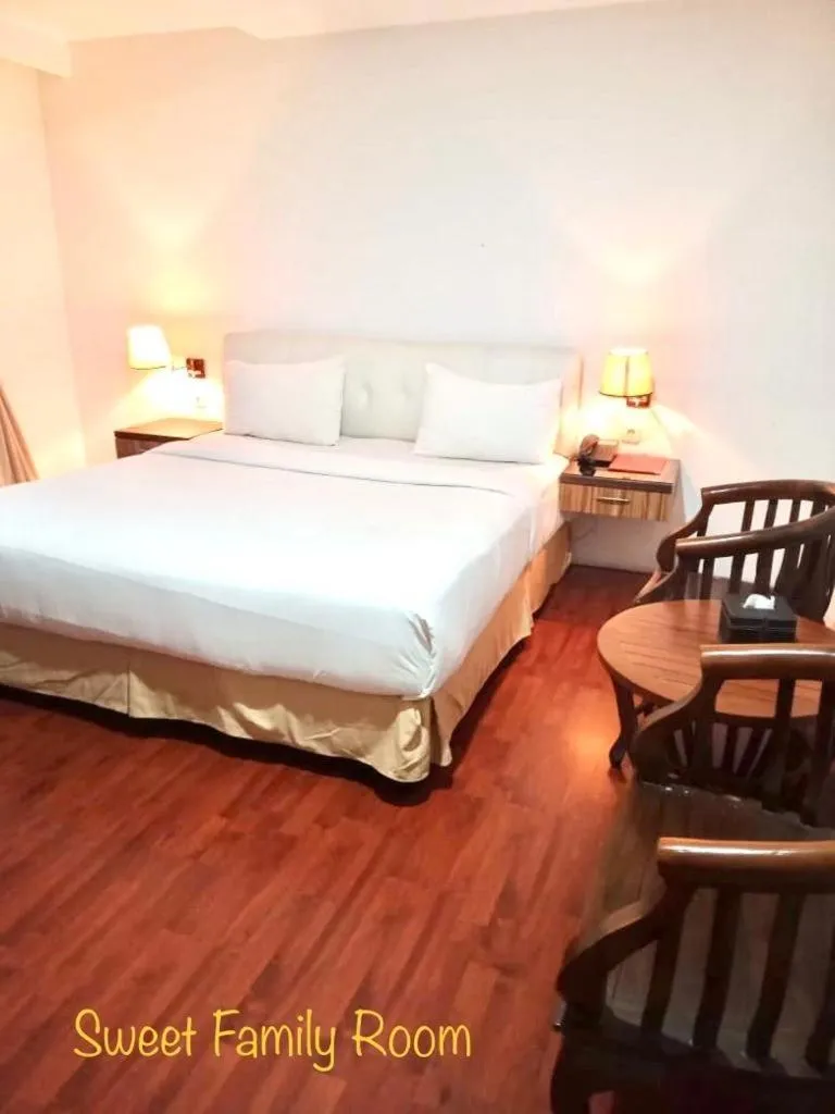 Bed in Kasira Residence