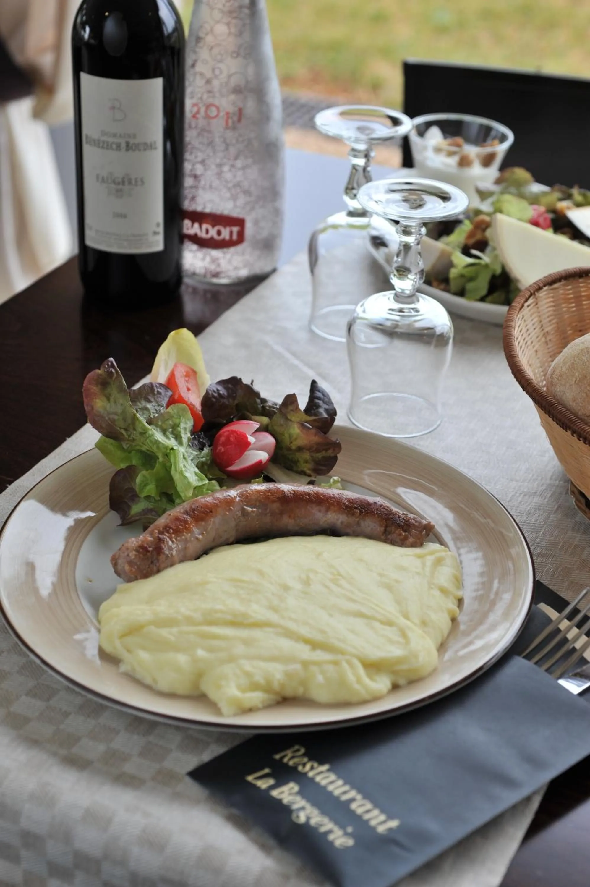 Restaurant/places to eat in The Originals Access, Hôtel Millau Sud