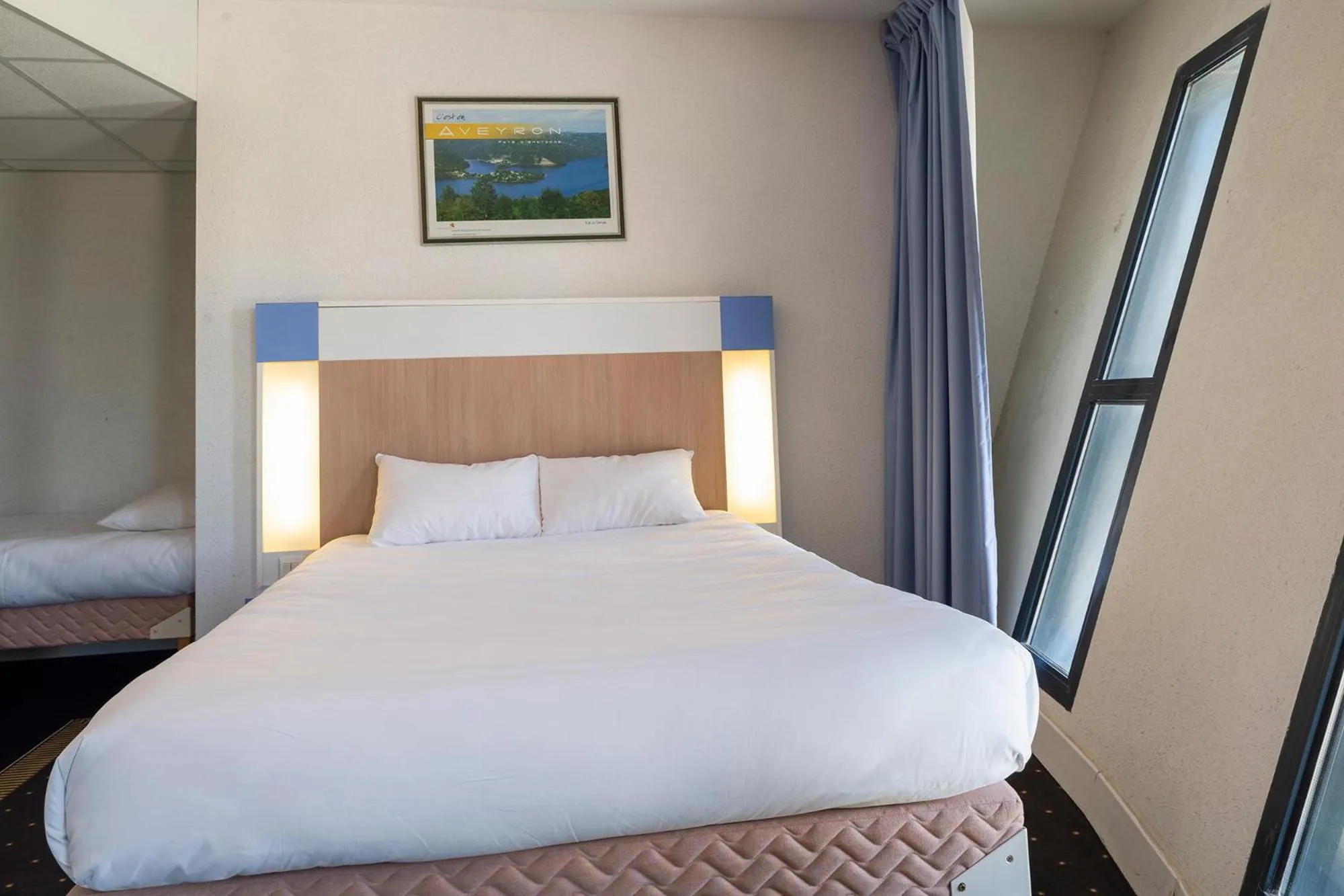 Bed in The Originals Access, Hôtel Millau Sud