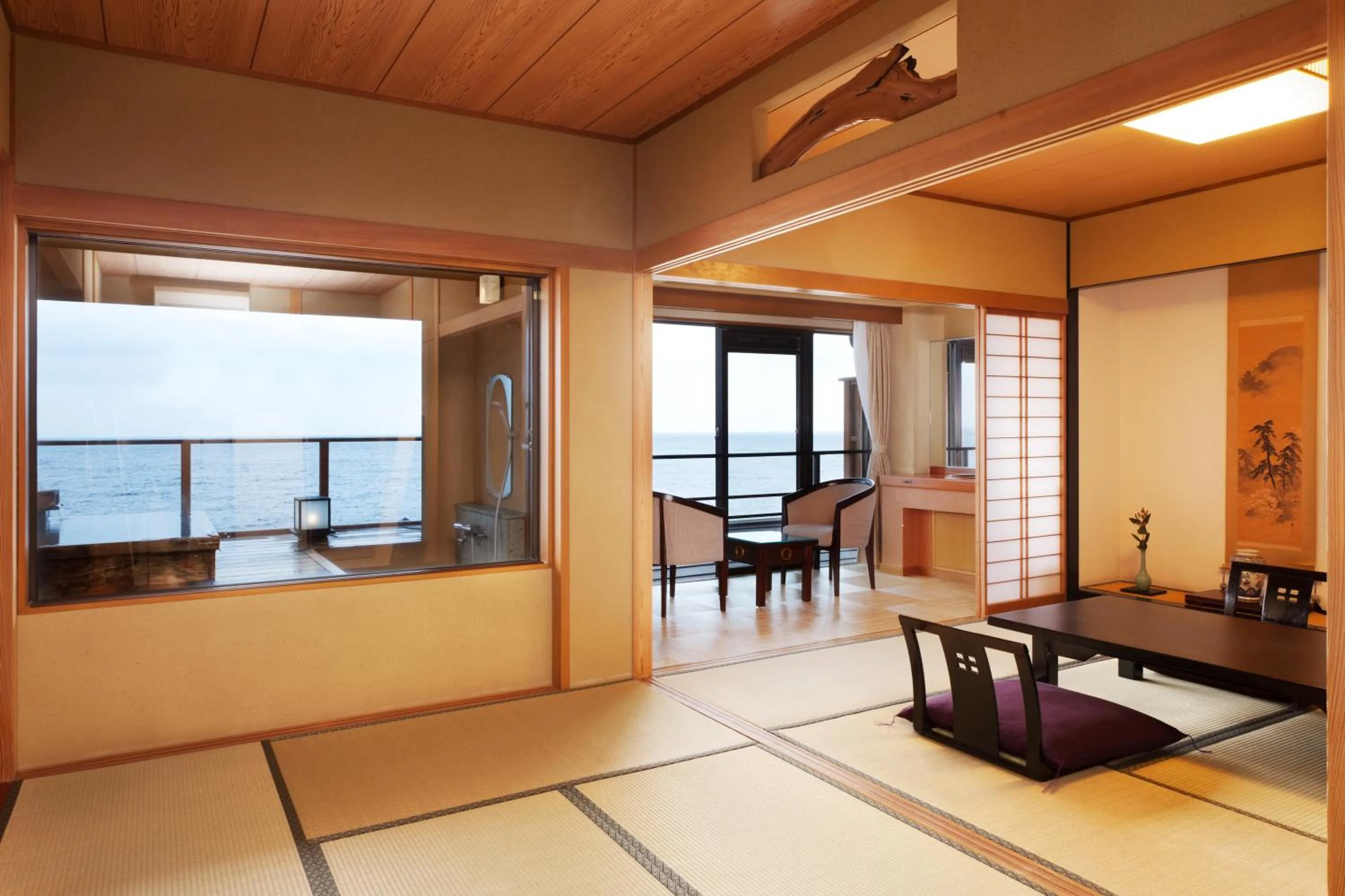 Photo of the whole room in Kissho Caren