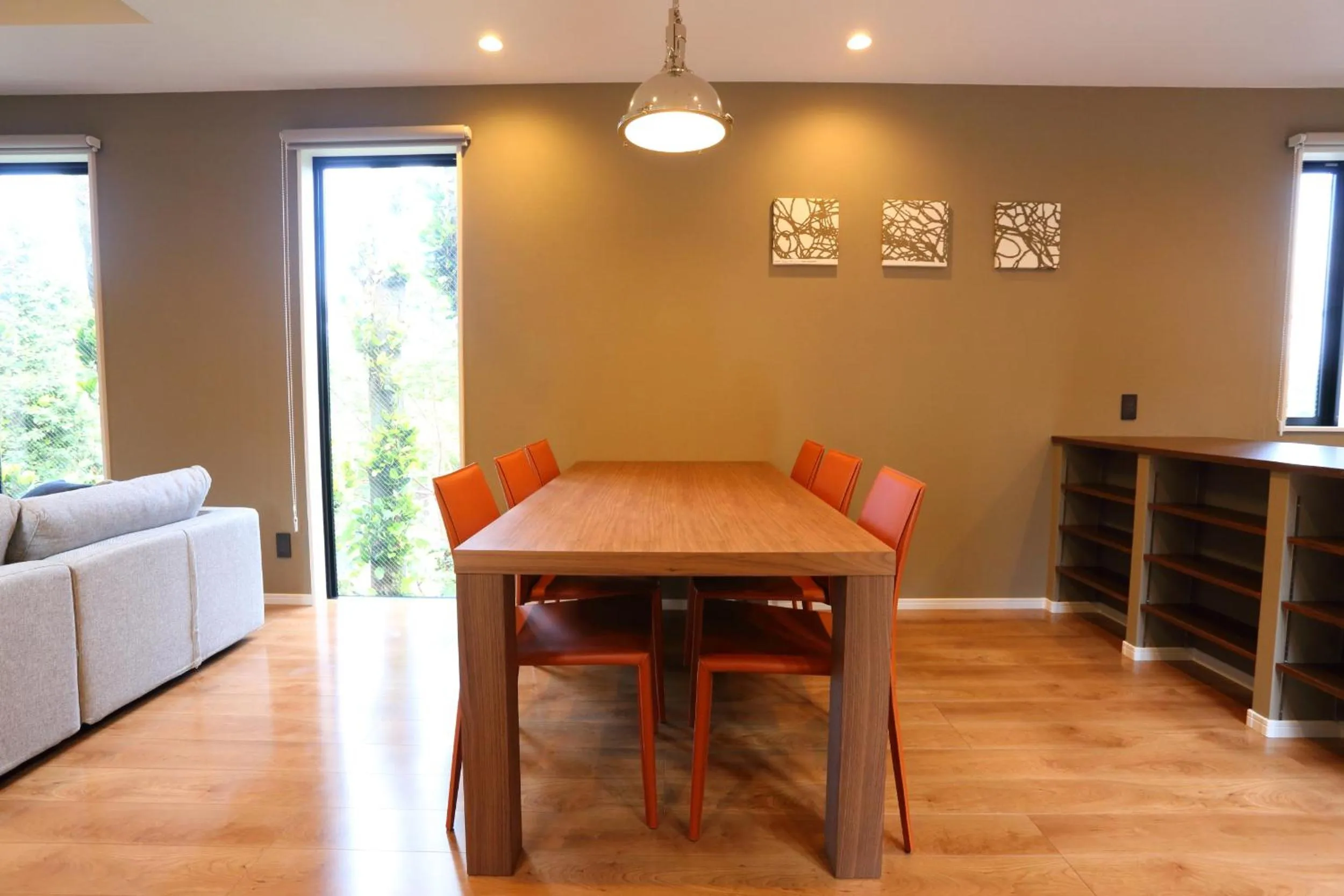 Dining area in Tabinoteitaku Okinawa Bise HOMANN CONCEPT