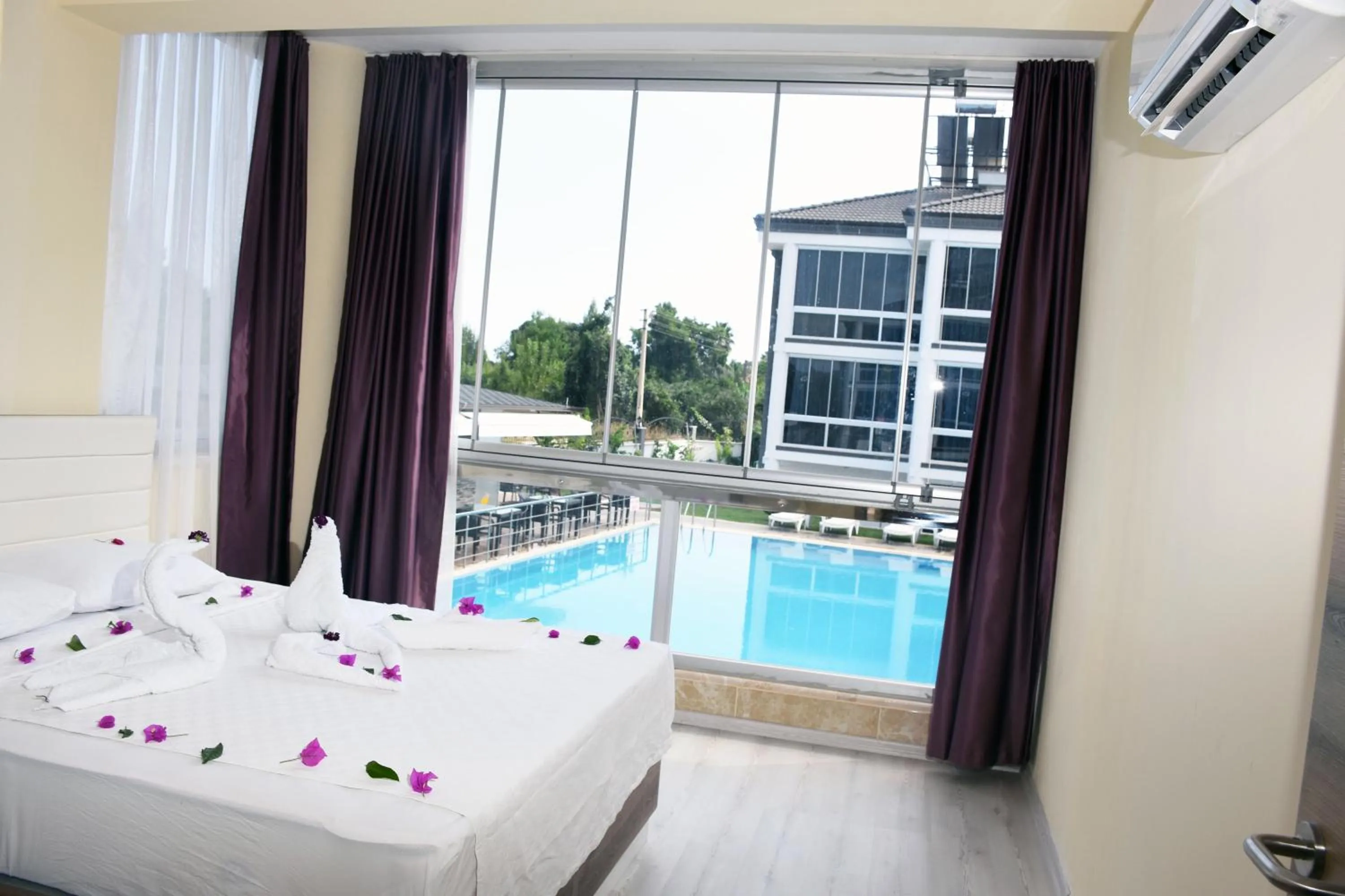 Pool view in Agva Apart Otel