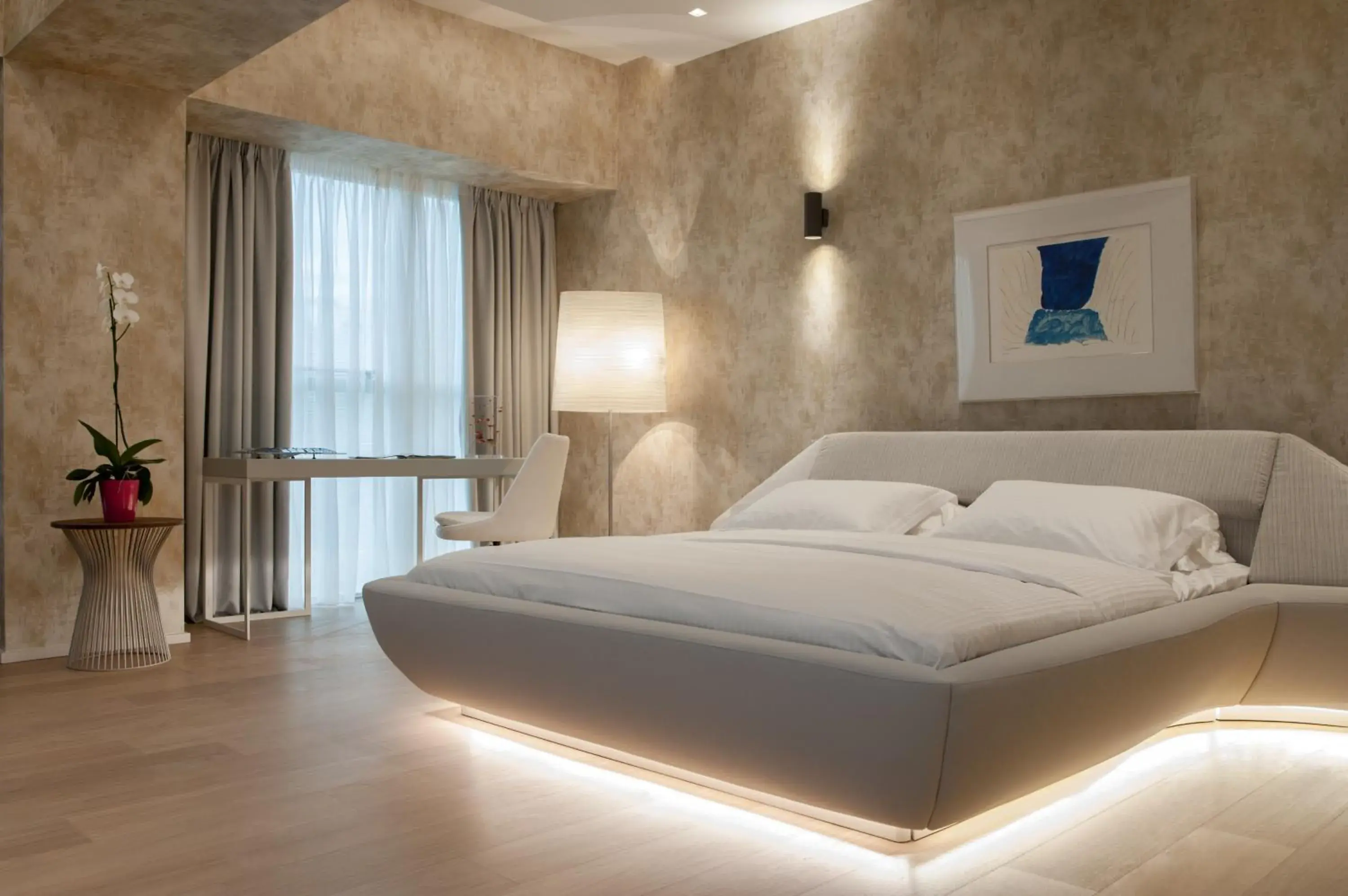 Junior Suite in Athenaeum Grand Hotel Junior Suite in Athenaeum Grand Hotel