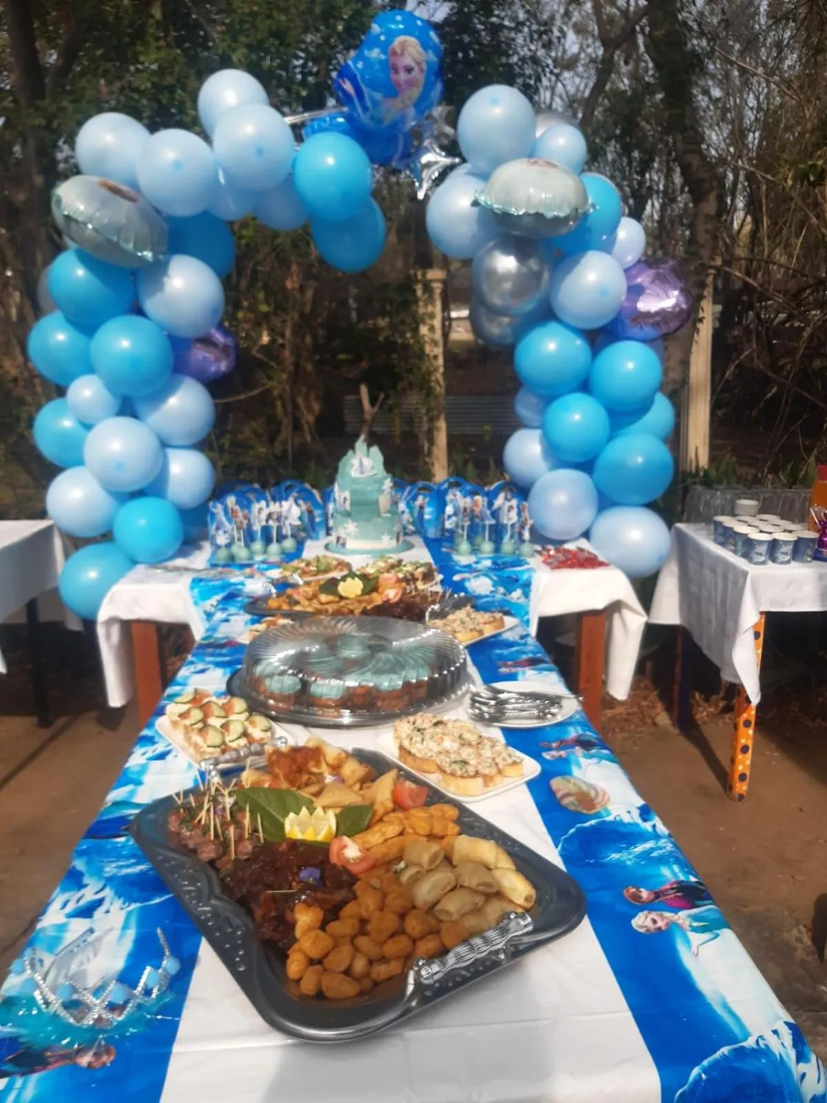 Restaurant/places to eat in Lavender Lane