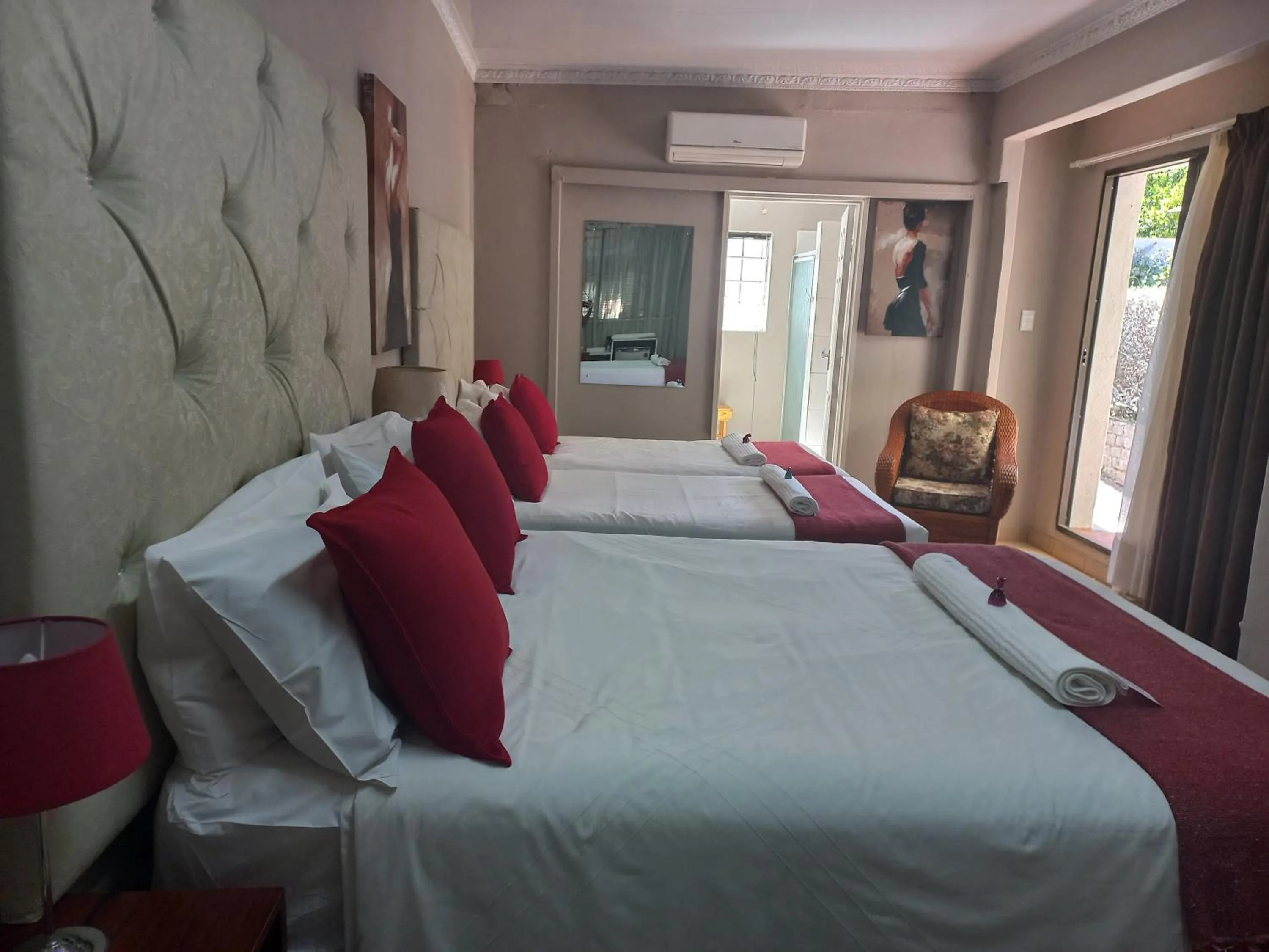 Bedroom, Bed in Lavender Lane