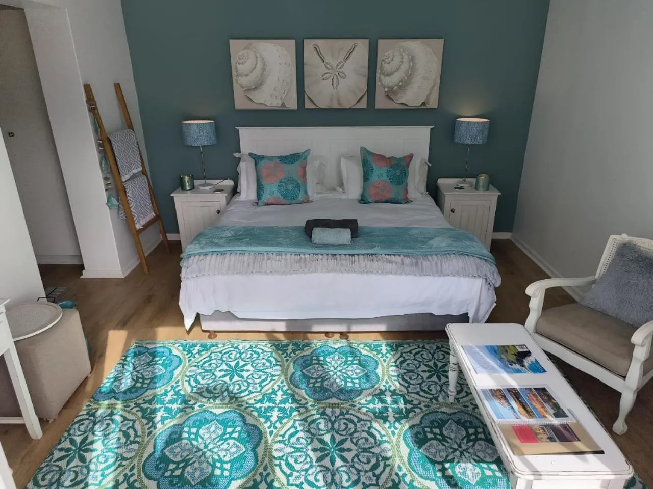 Bed in African Breeze Guesthouse