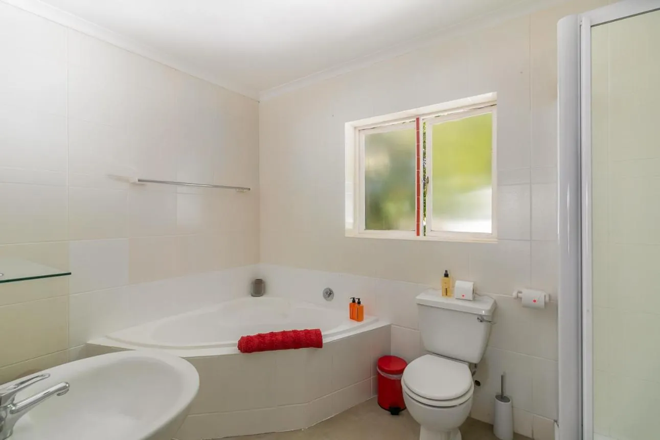 Bathroom in African Breeze Guesthouse