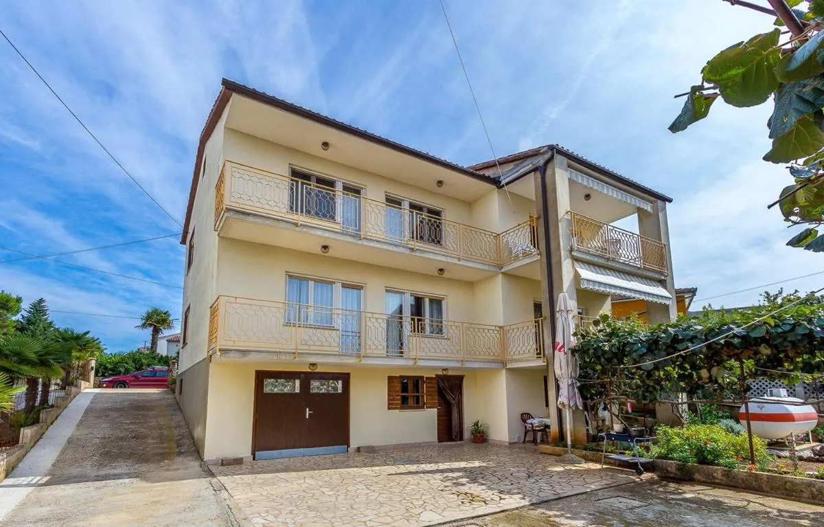 Apartments Orlic