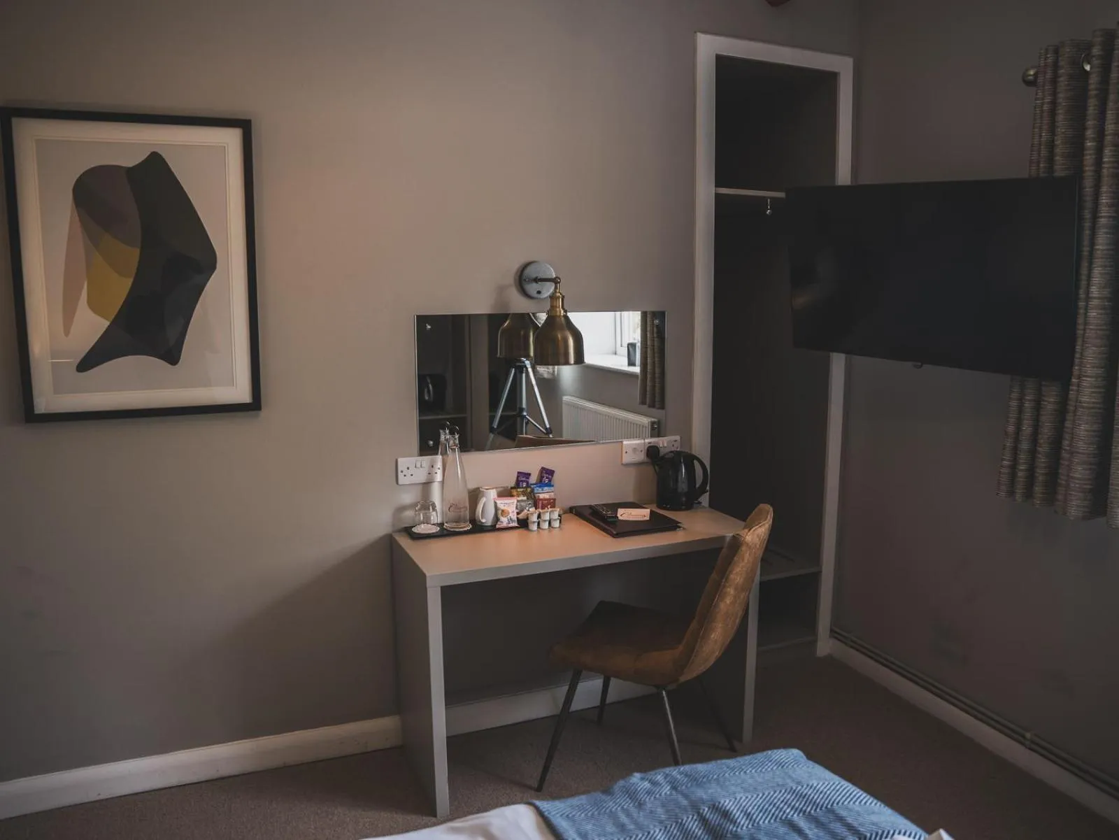 Coffee/tea facilities in Crossways