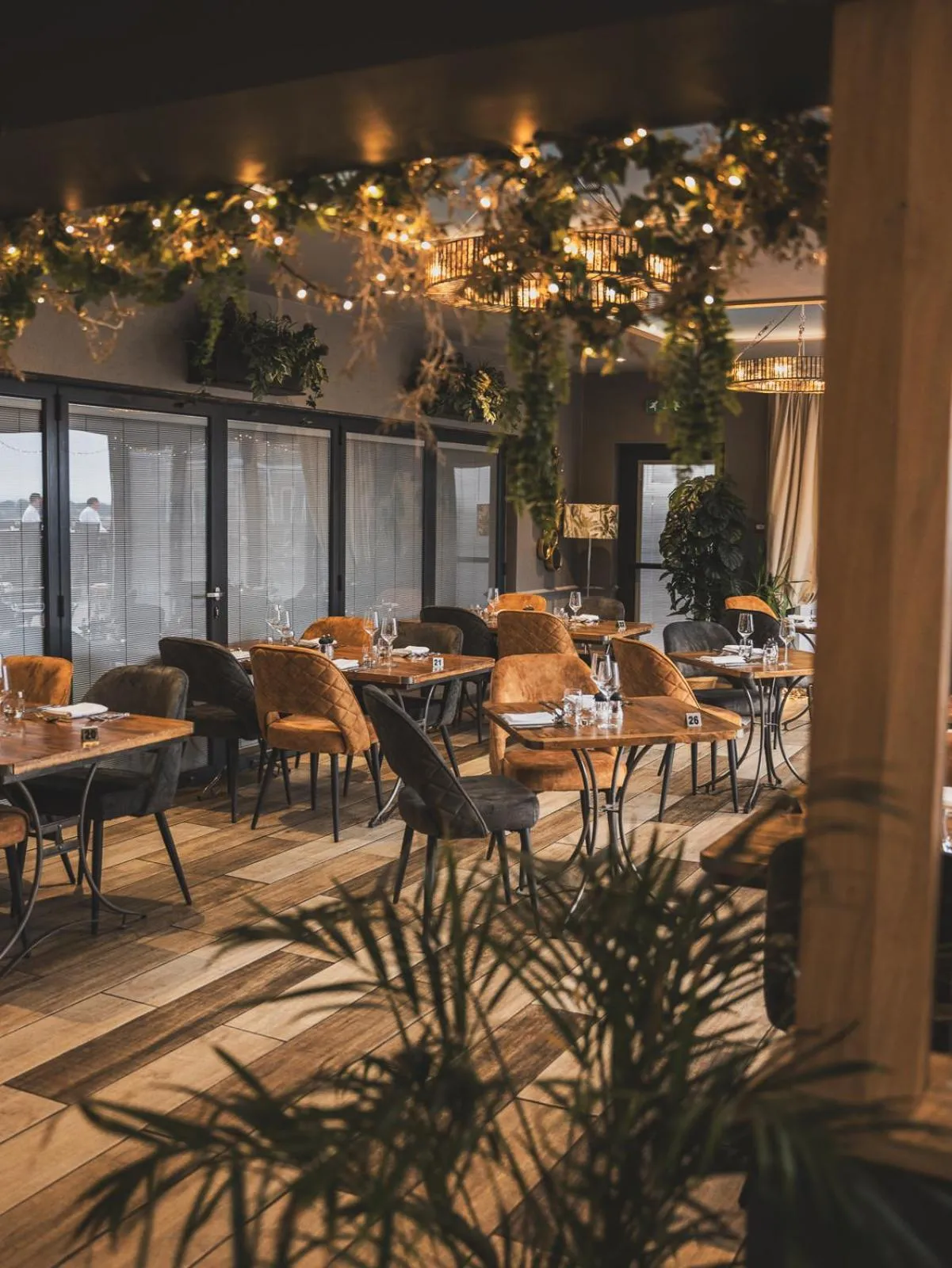 Restaurant/places to eat in Crossways