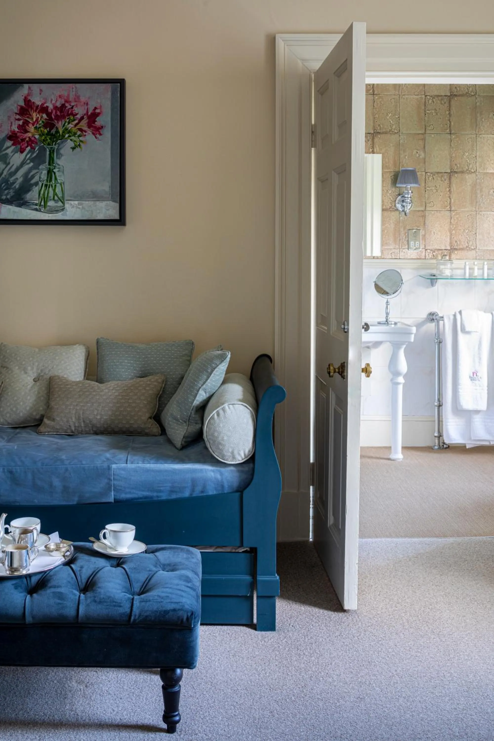 Seating area in Swinton Park