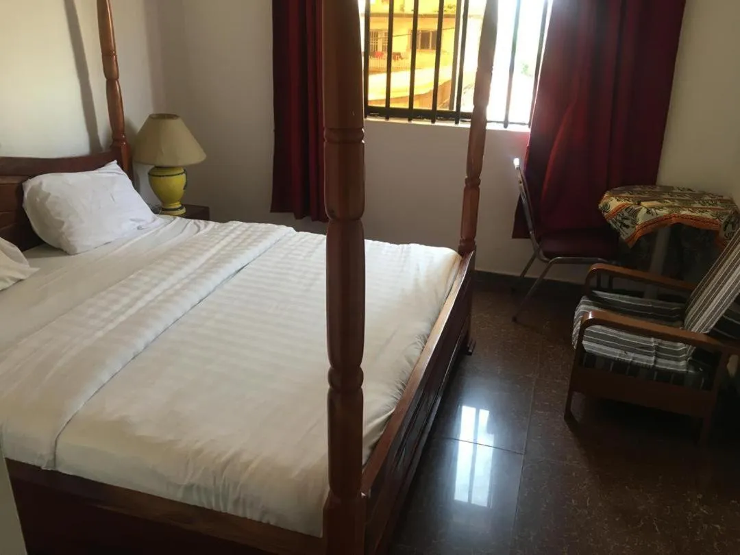 Bed in Hotel Saint-Jean