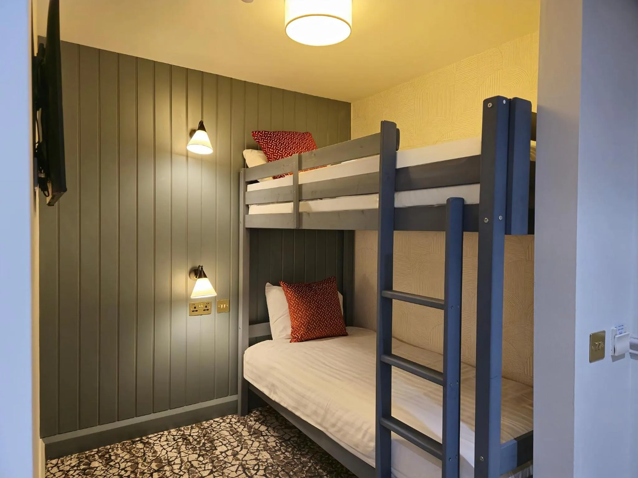 bunk bed, Bed in Smiths At Gretna Green Hotel