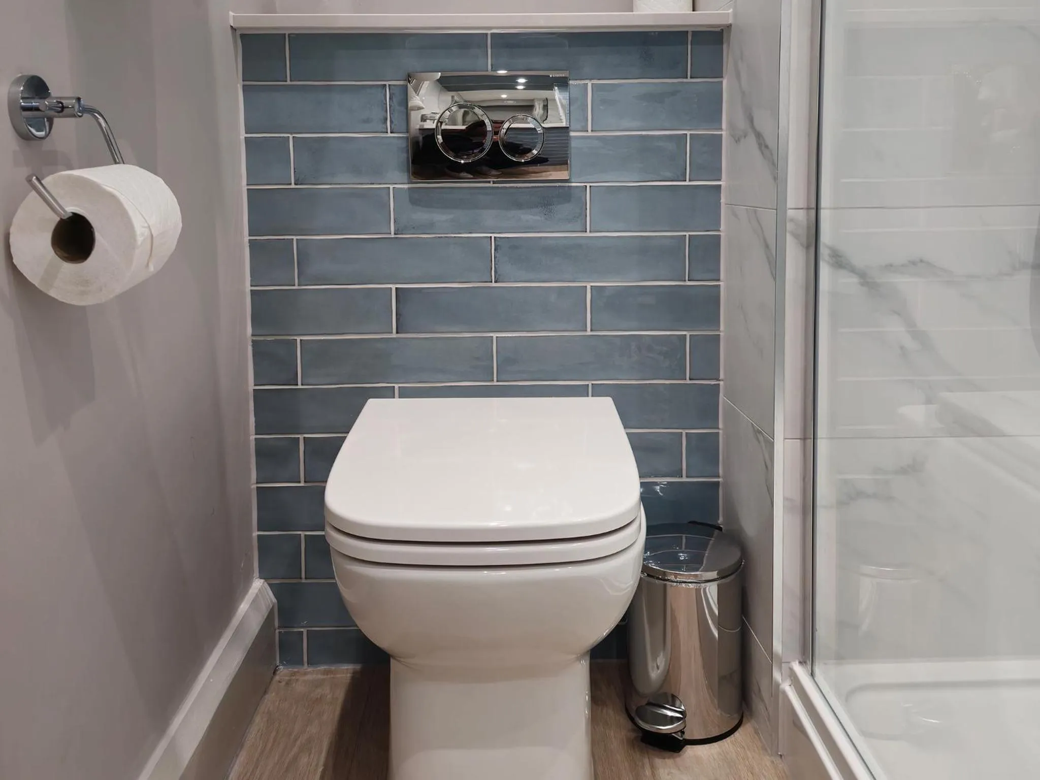 Toilet in Smiths At Gretna Green Hotel