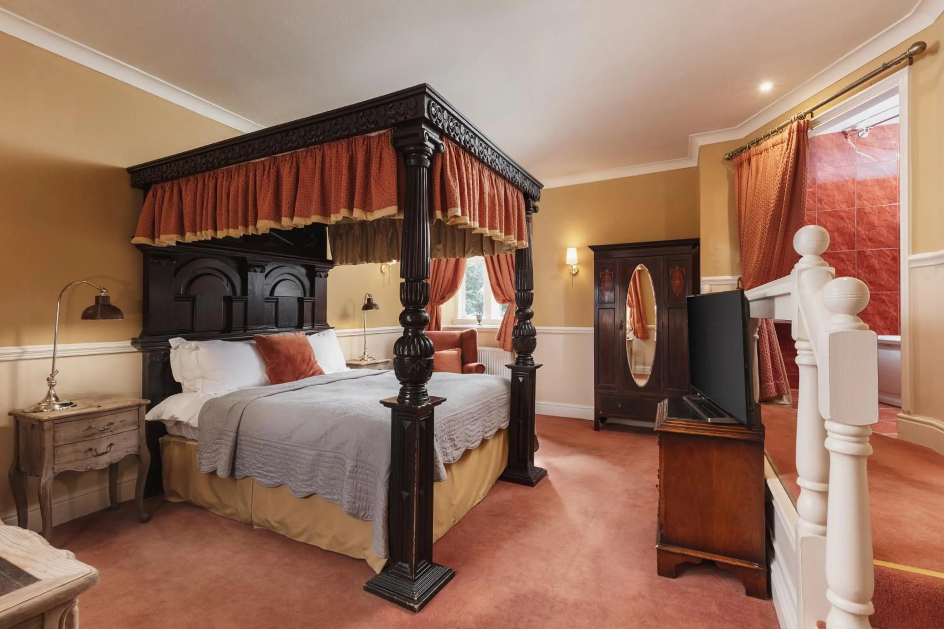 Bed in Lumley Castle Hotel