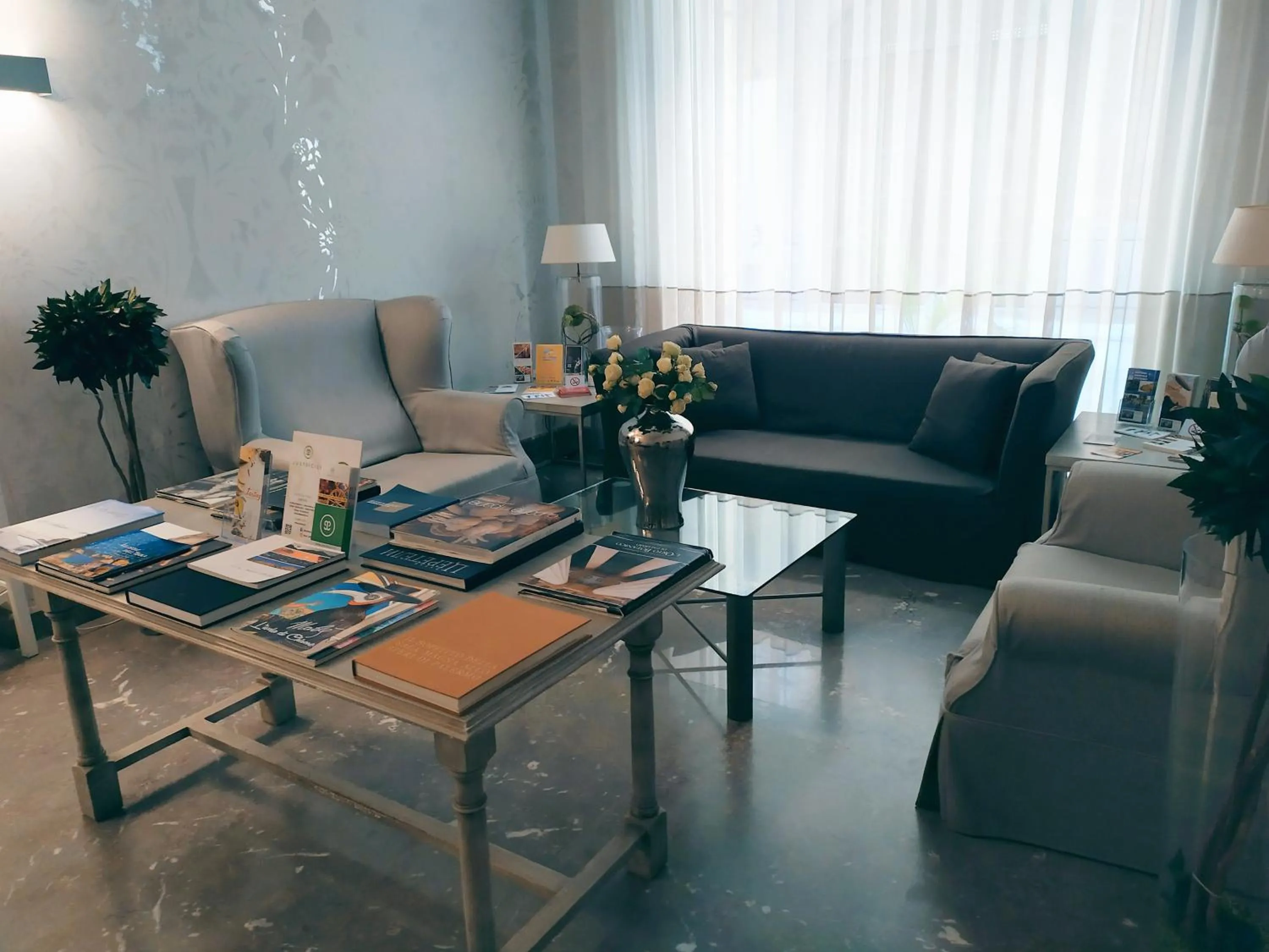 Lobby or reception in Hotel Porta Felice & Spa