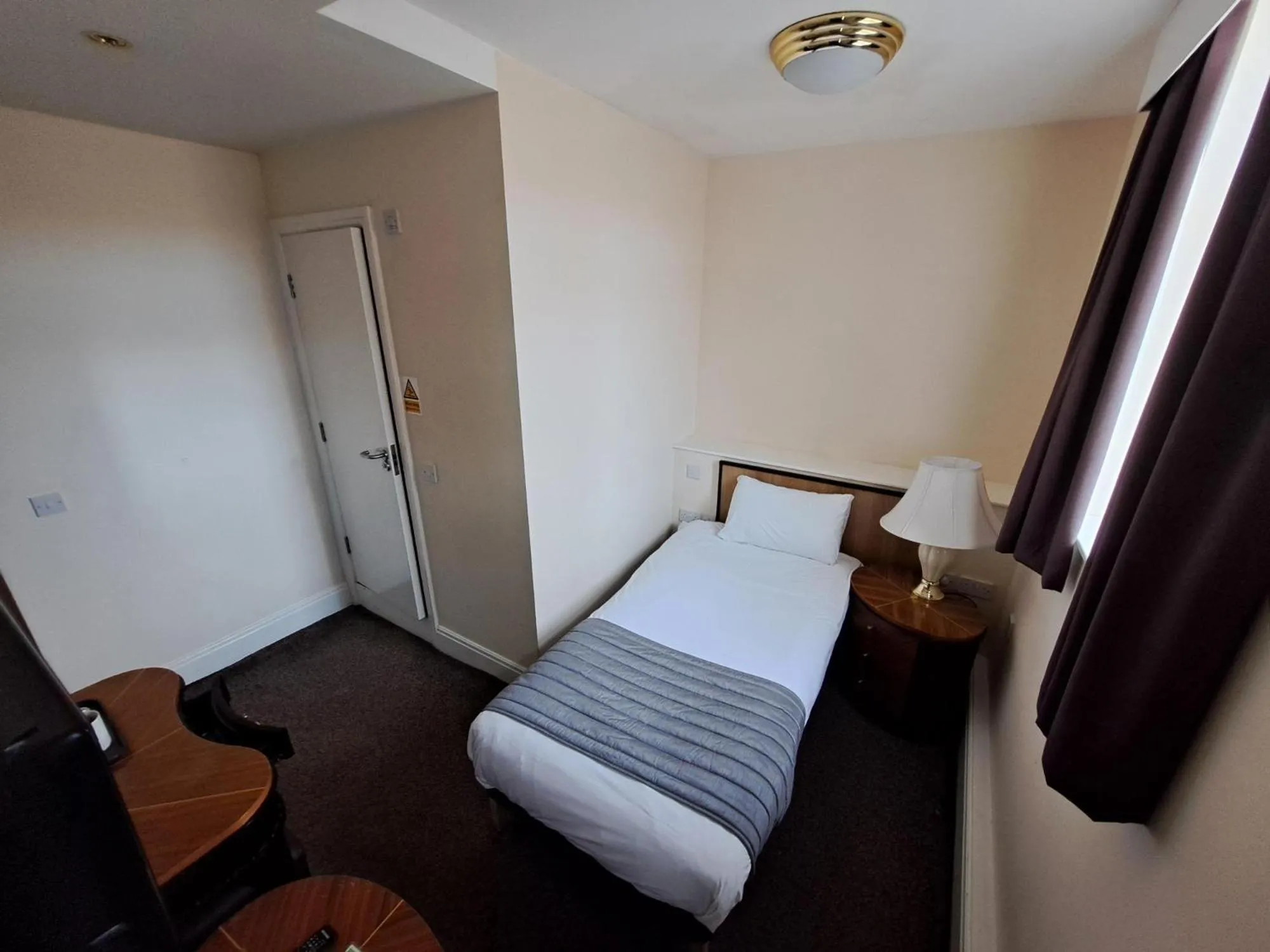 Bed in Scarisbrick Hotel