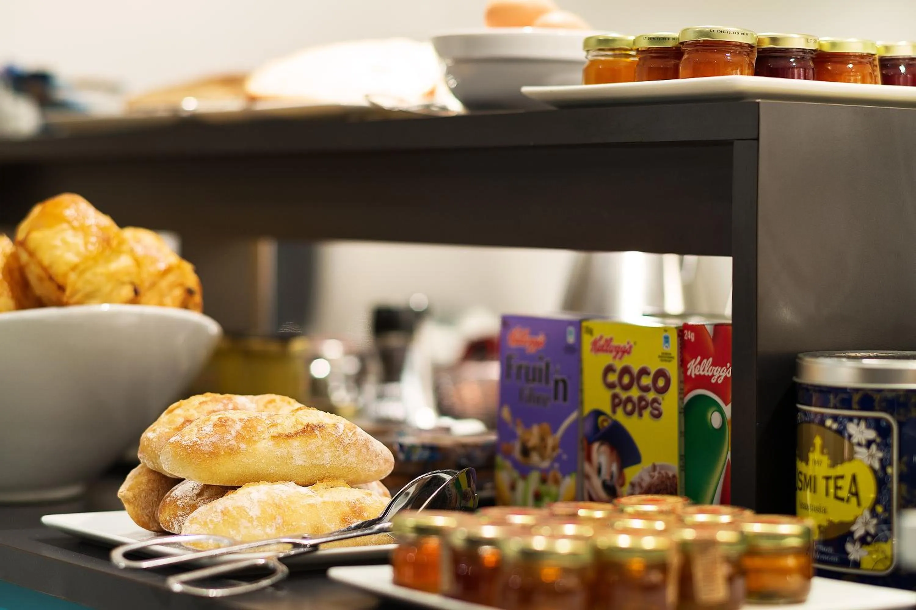 Food in Arc de Triomphe Etoile