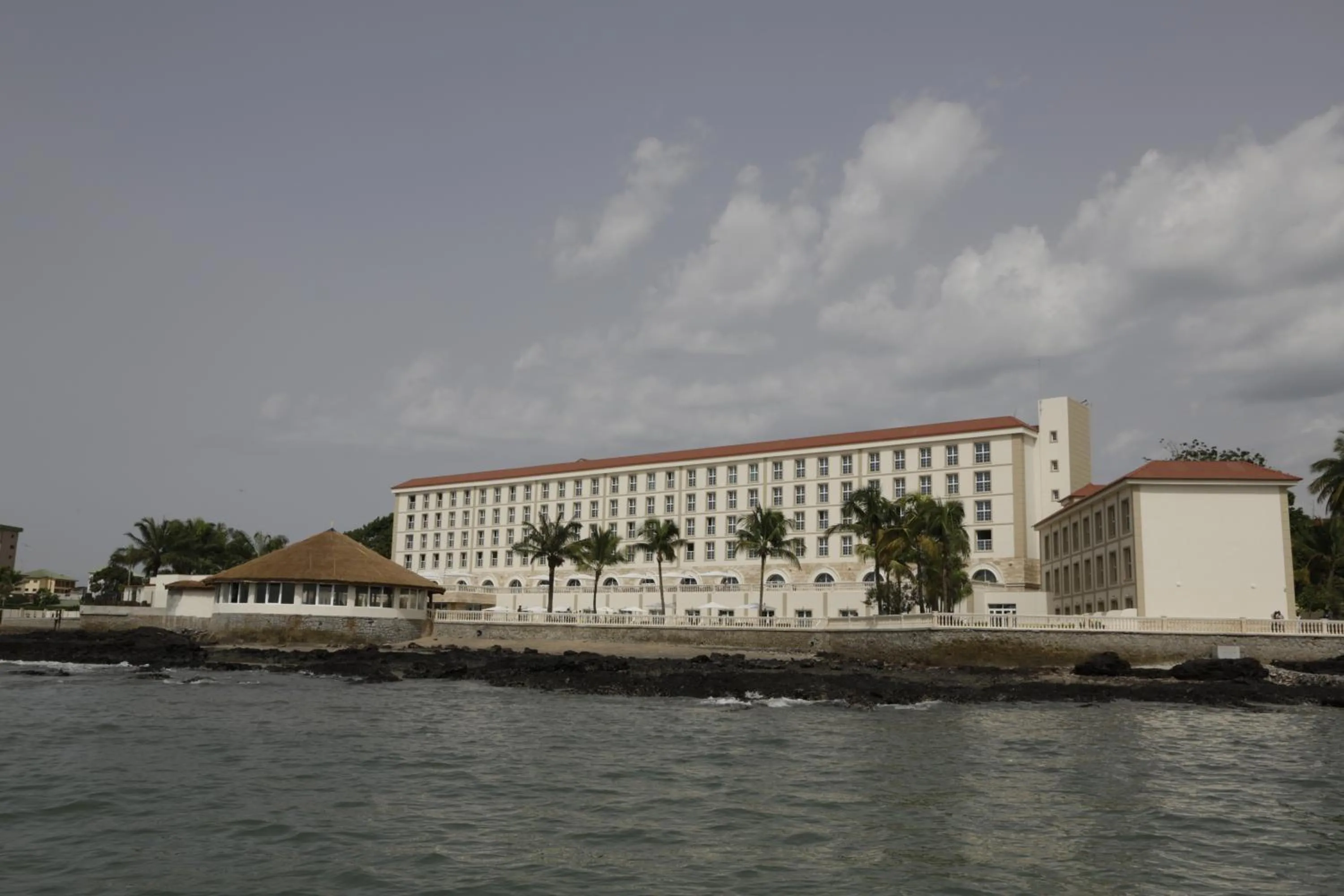 Property building in Palm Camayenne