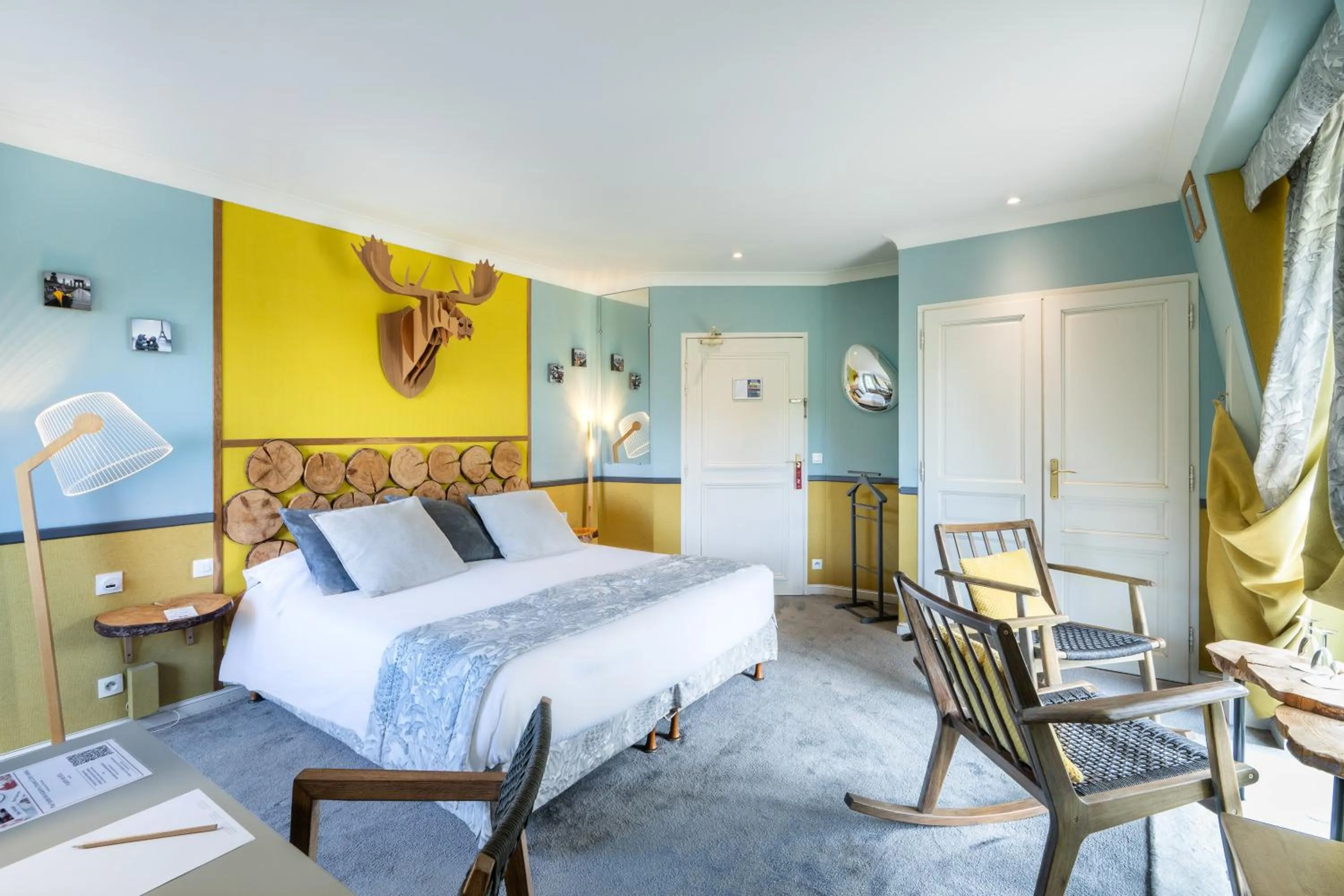 Bed in Le Manoir De La Poterie & Spa