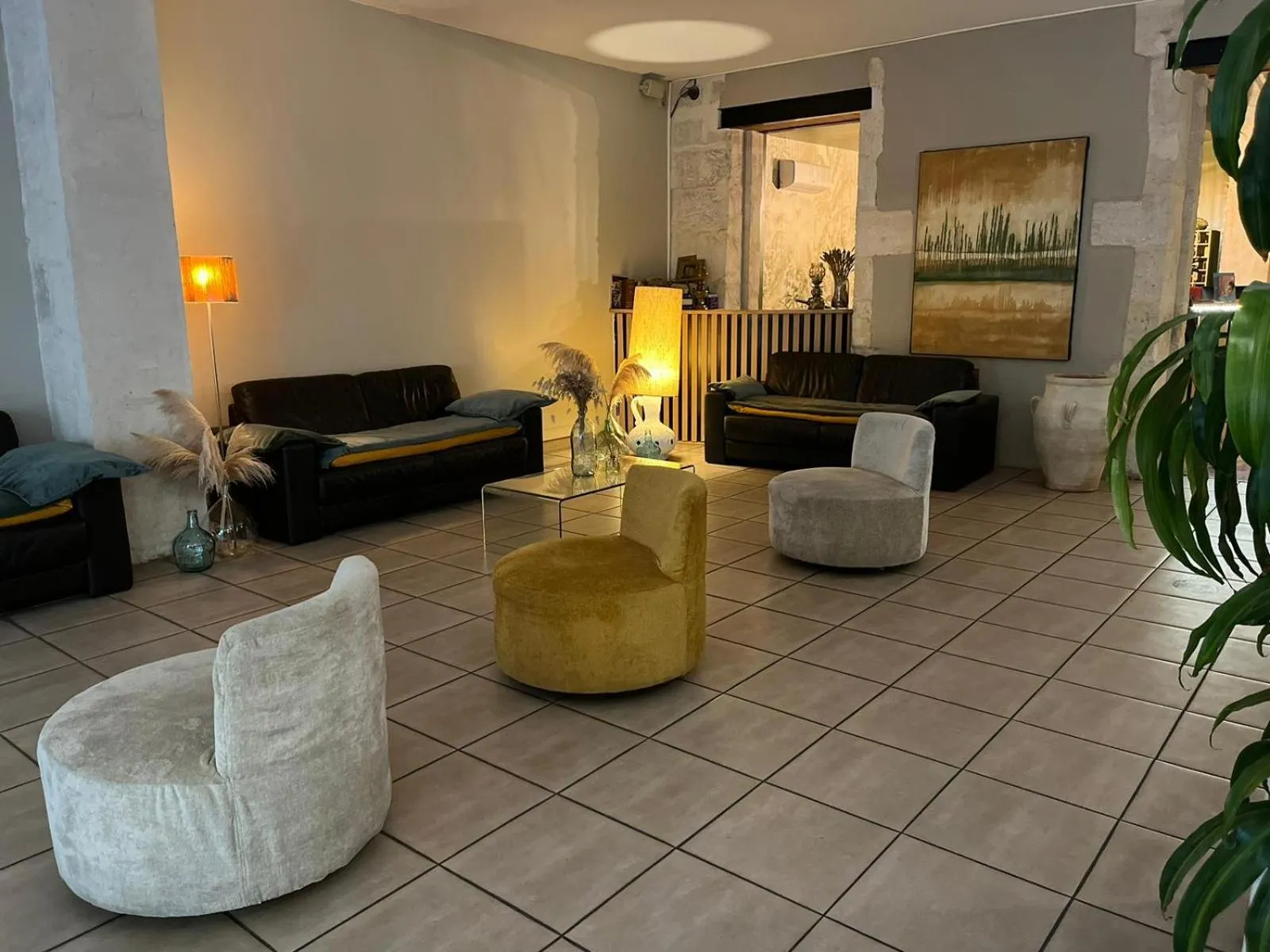 Living room in Hôtel Abalone - Centre Gare