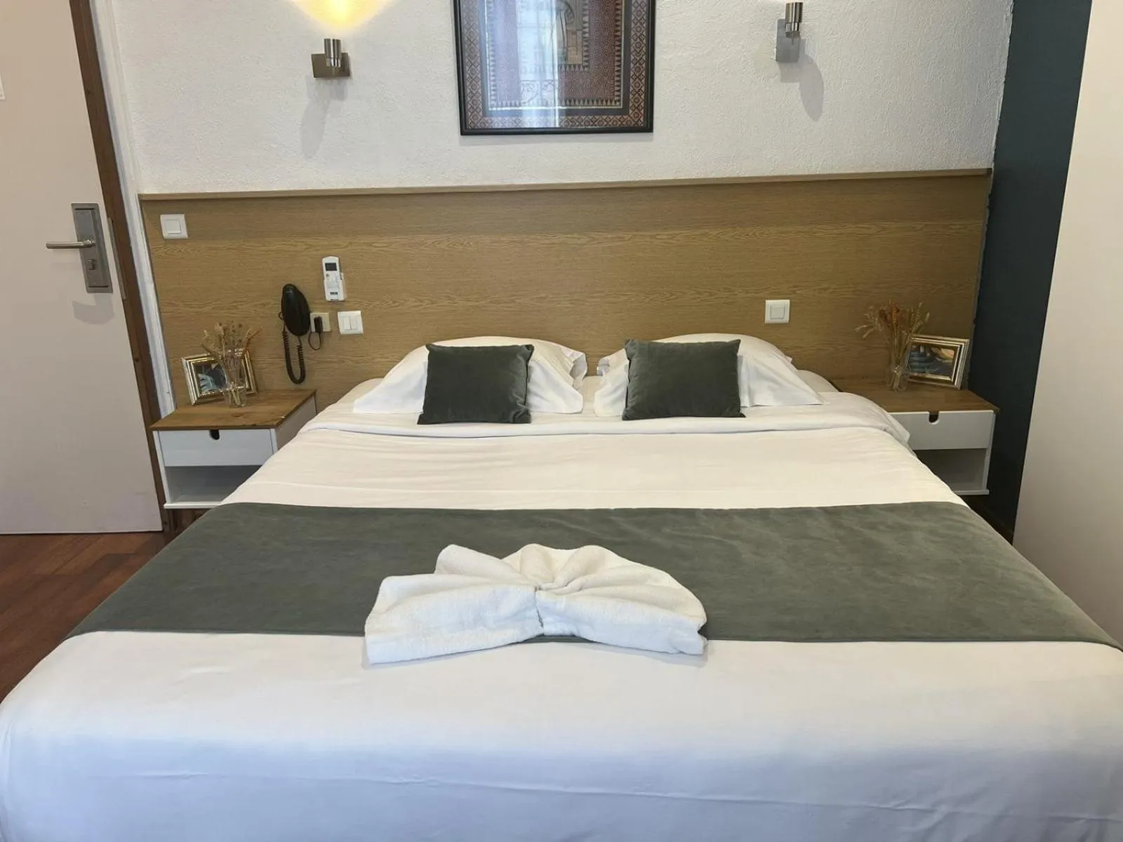 Bed in Hôtel Abalone - Centre Gare