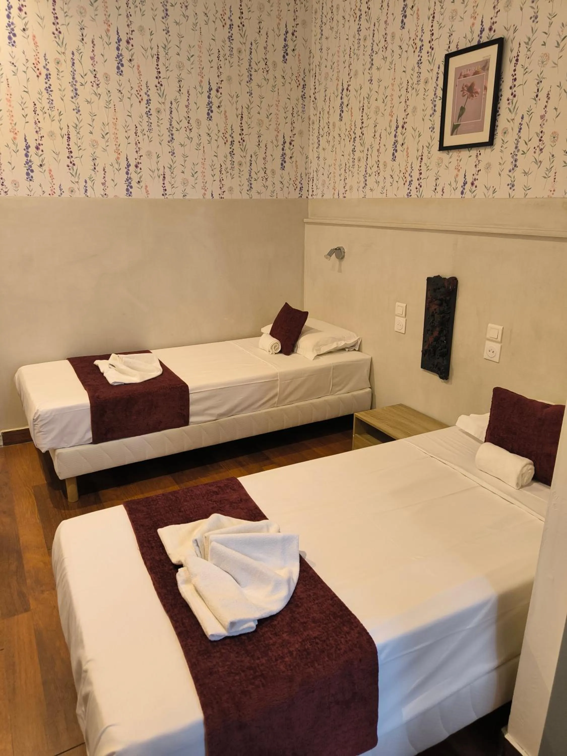 Bed in Hôtel Abalone - Centre Gare