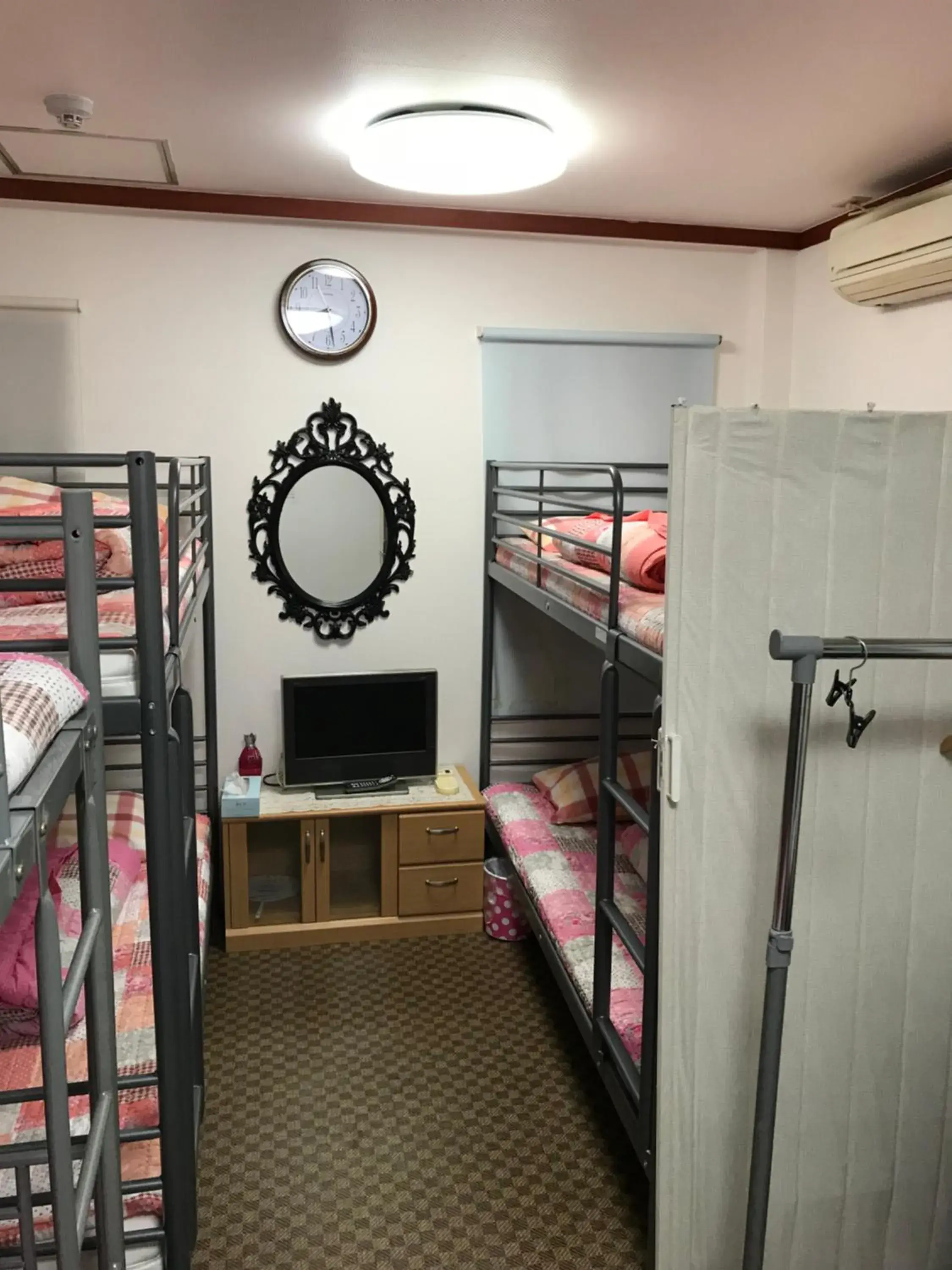Bunk Bed in Male Dormitory Room in Hanmadang Bunk Bed in Male Dormitory Room in Hanmadang