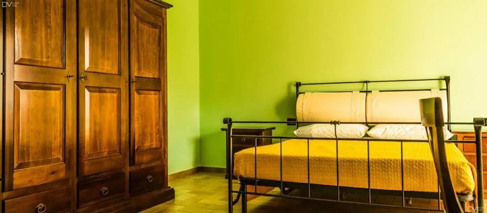 Bed in Santa Giusta