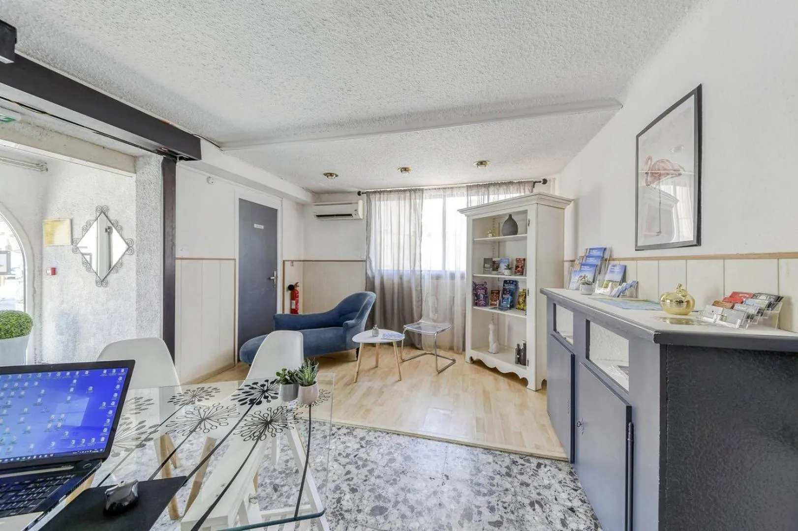 Lobby or reception in Hôtel Vila