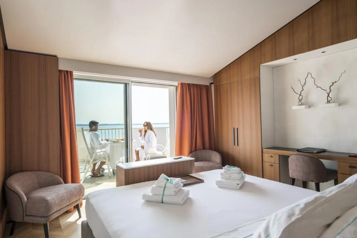 Bedroom, Bed in Hotel Ocelle Thermae & Spa - Adults Only