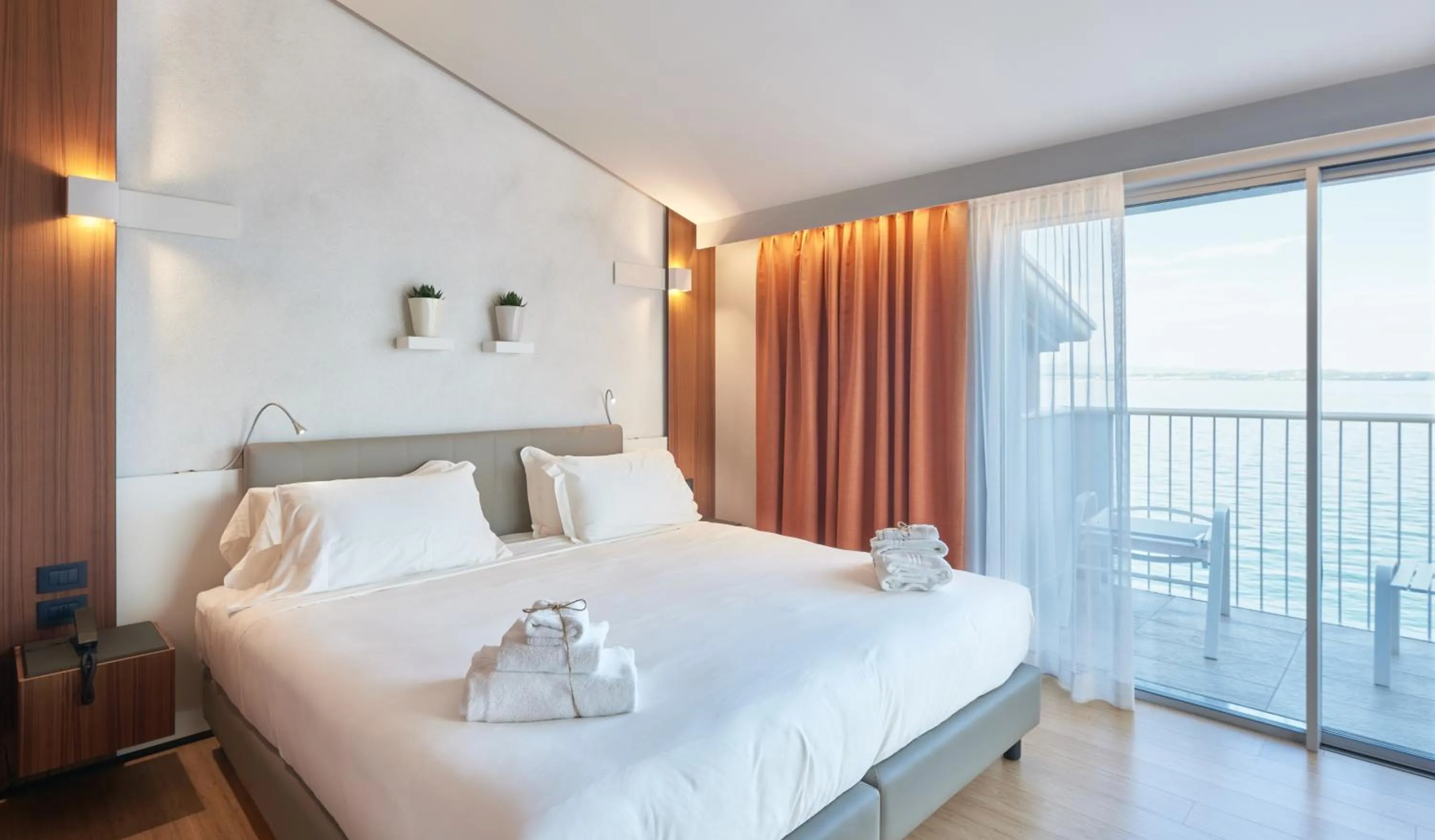 Bedroom, Bed in Hotel Ocelle Thermae & Spa - Adults Only