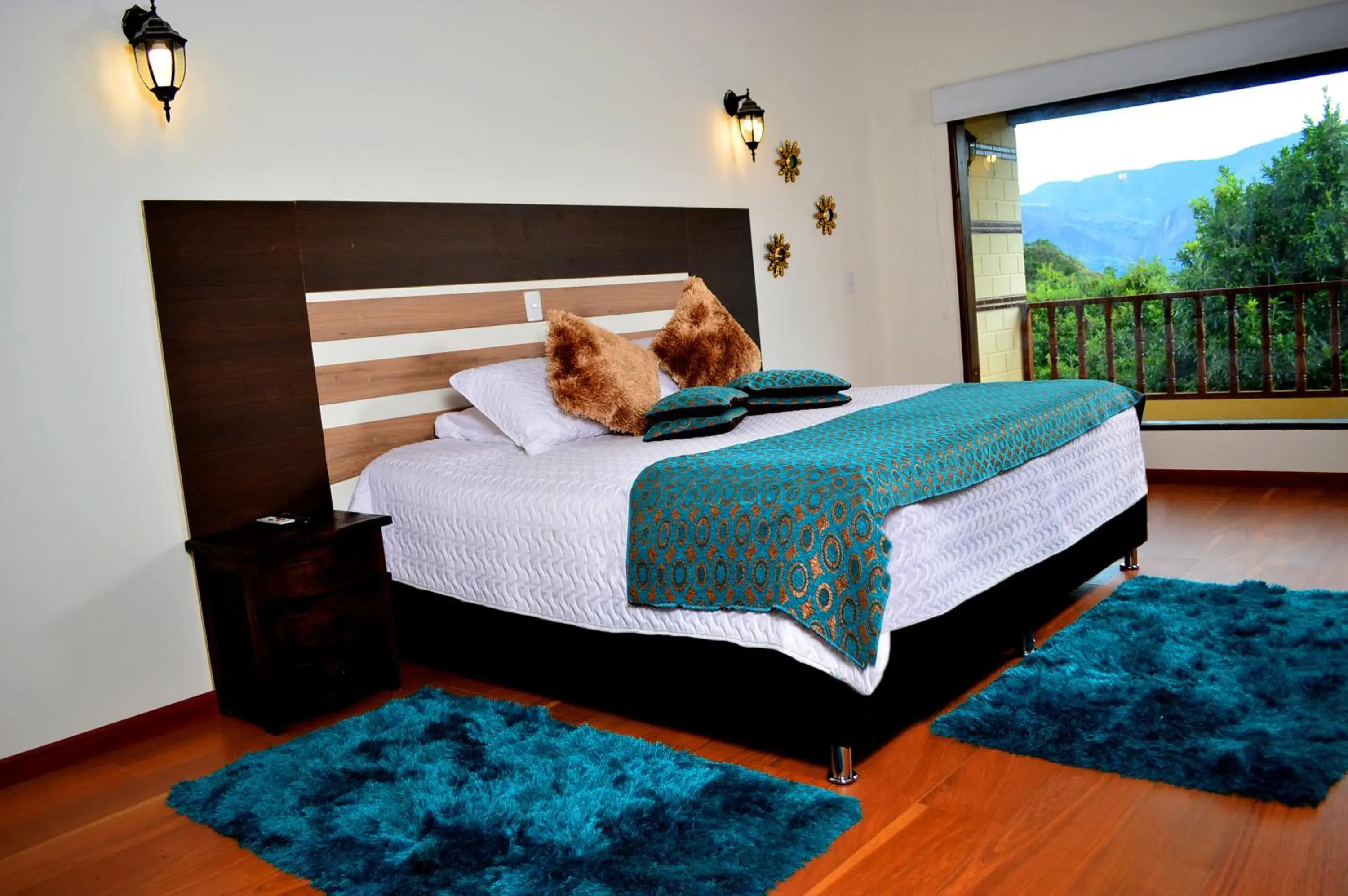 Superior Double Room in Hotel Campestre La Periquera Superior Double Room in Hotel Campestre La Periquera