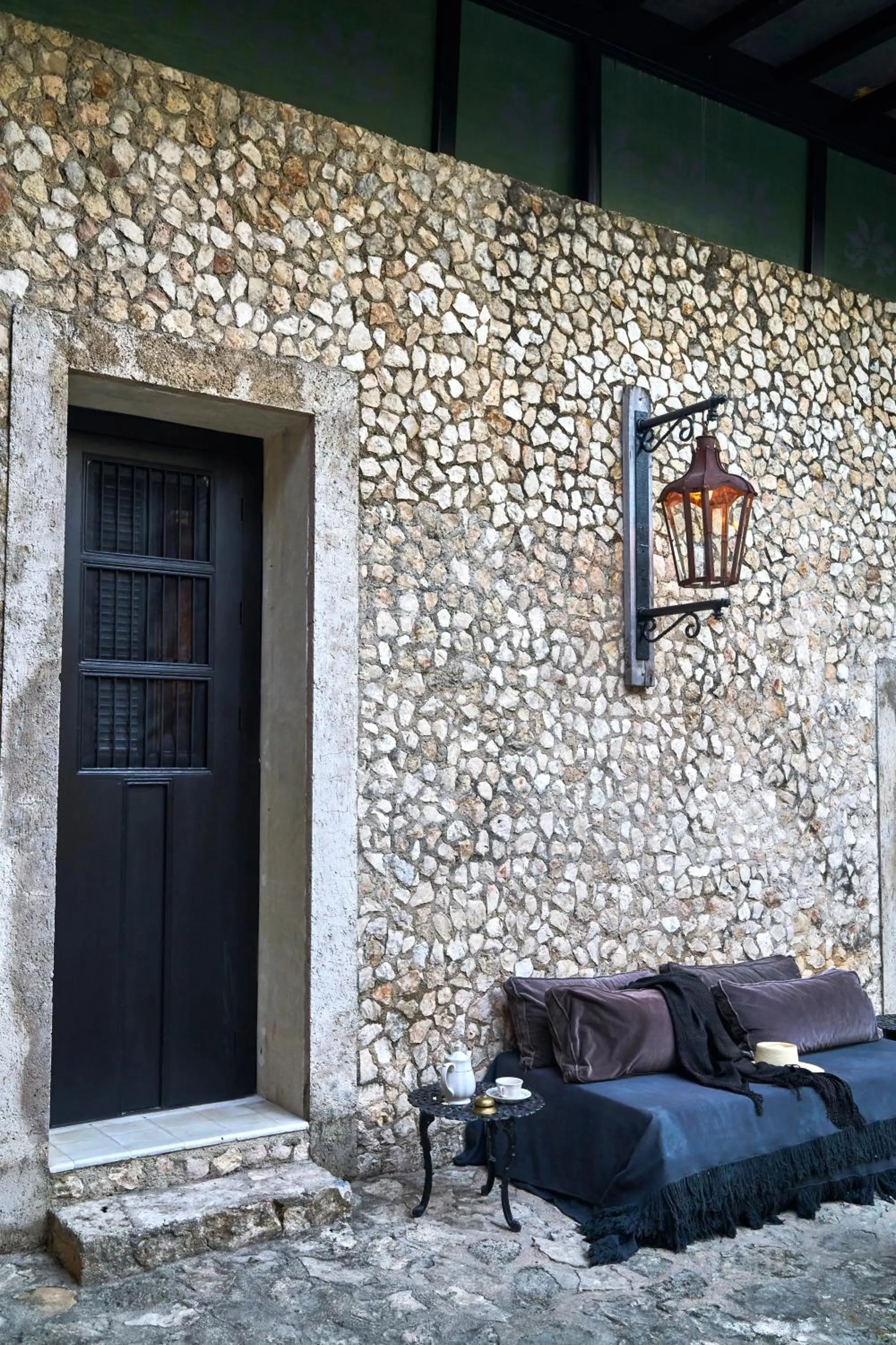 Patio in Coqui Coqui Meson de Malleville - Valladolid