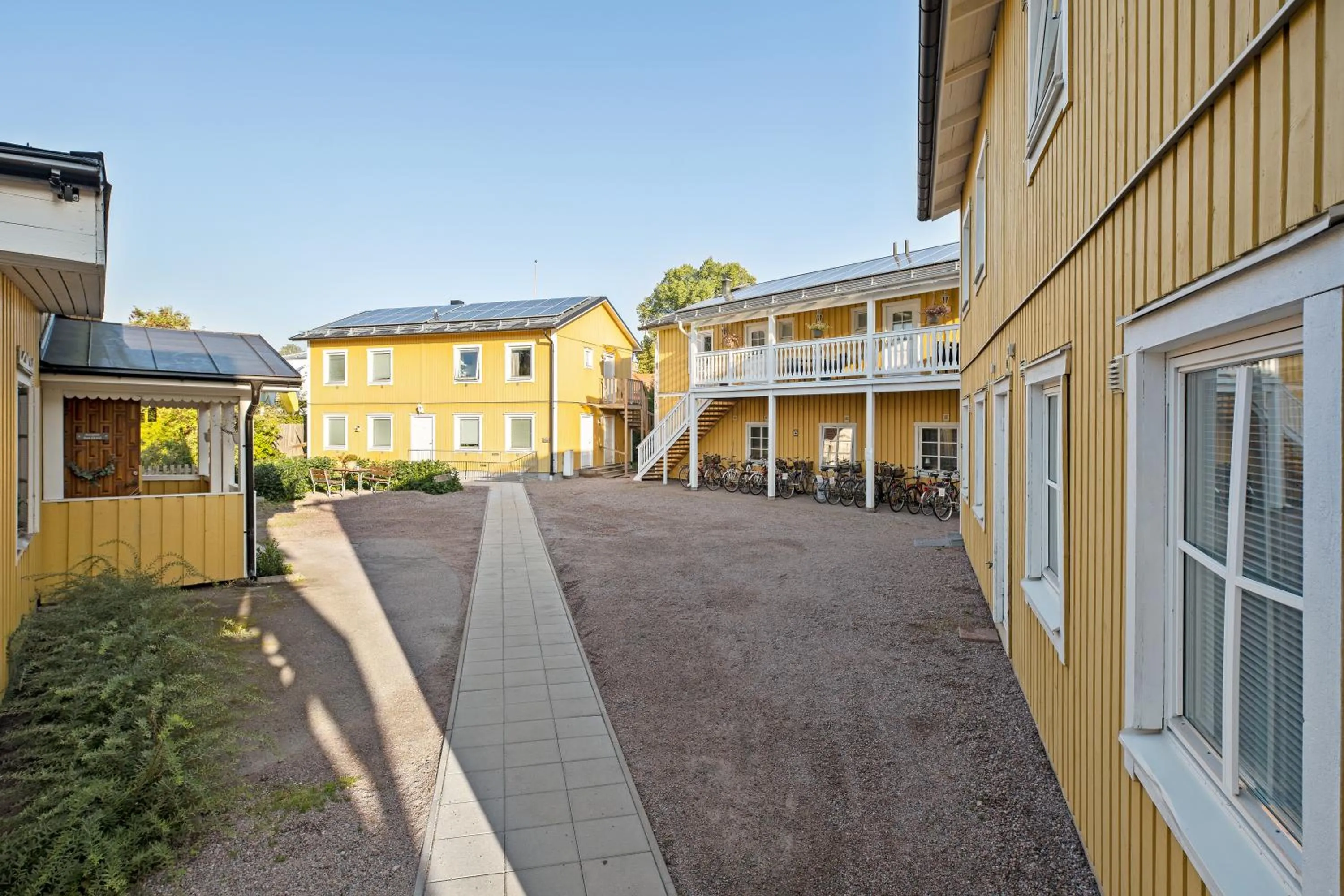 Inner courtyard view in Uppsala Lägenhetshotell