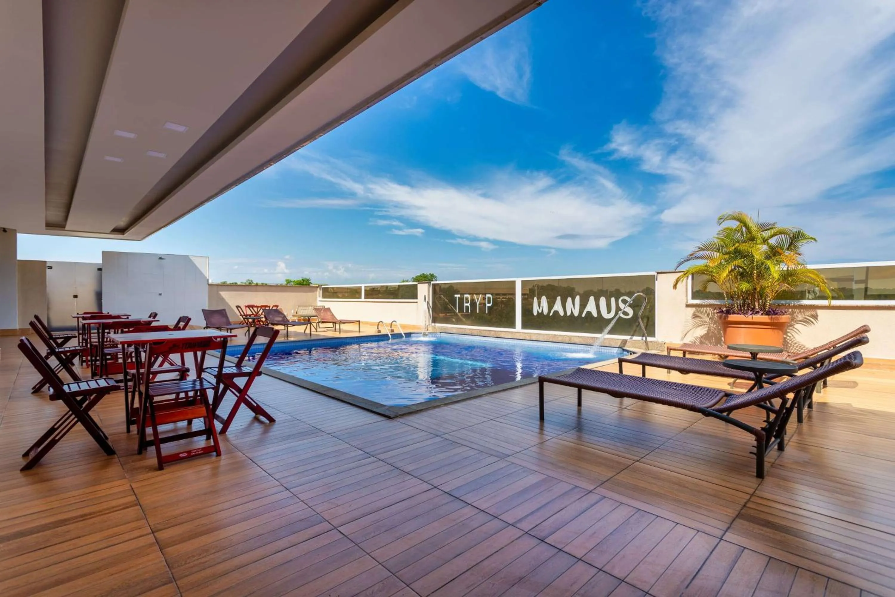 Pool view in TRYP by Wyndham Manaus Aeroporto