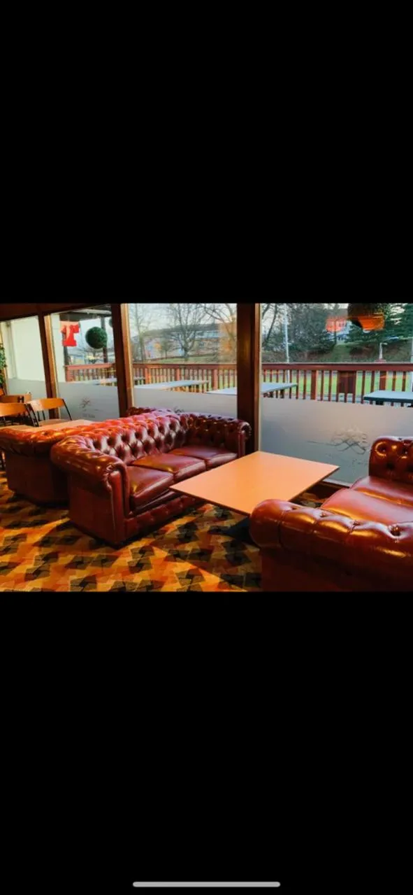 Lounge or bar in West Park Hotel