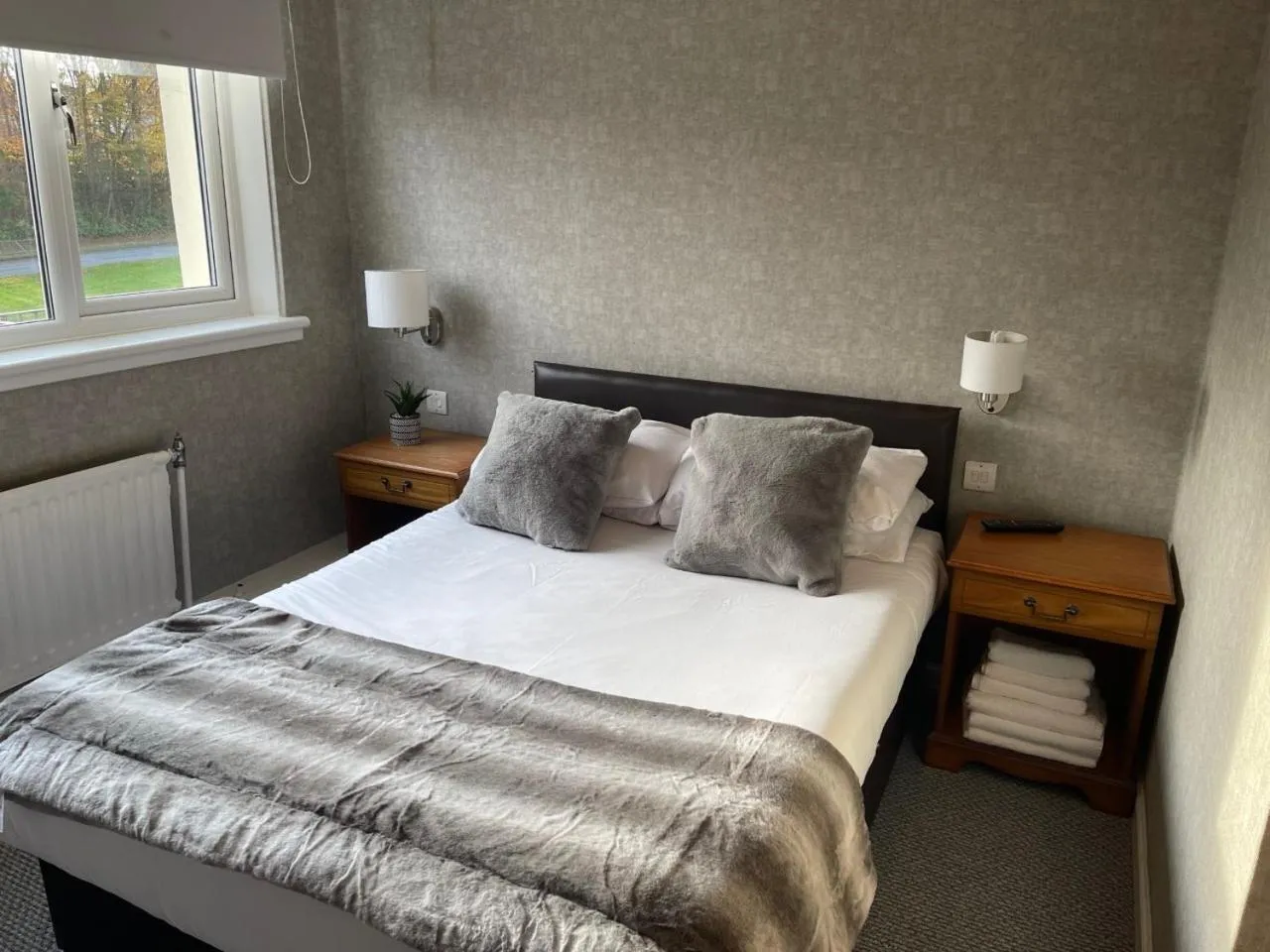 Bedroom in West Park Hotel