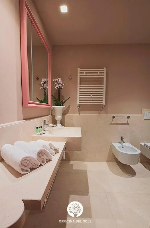 Toilet in Officina del Sole